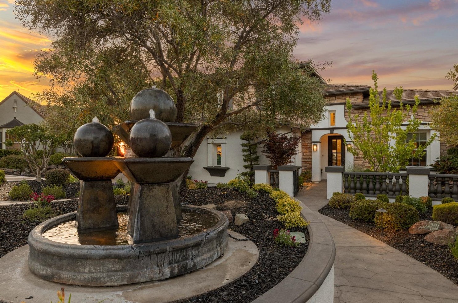 236 Socrates Pl, Folsom CA 95762-3957 exterior