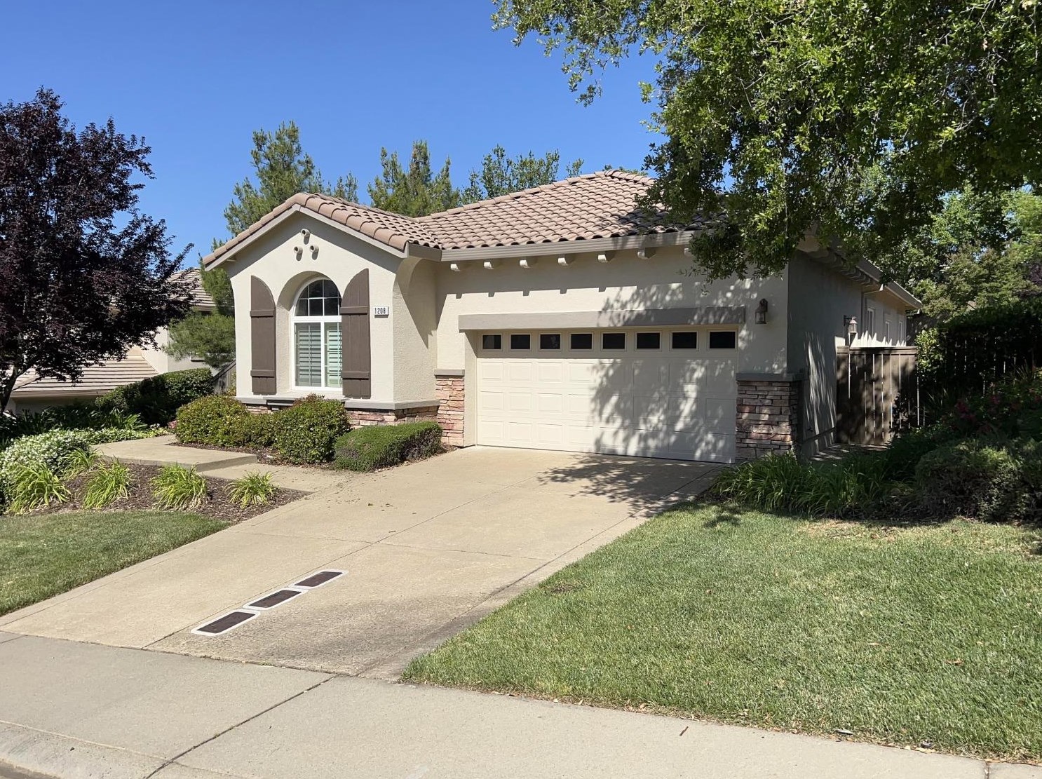 1208 Villagio Dr, Folsom, CA 95762-5529