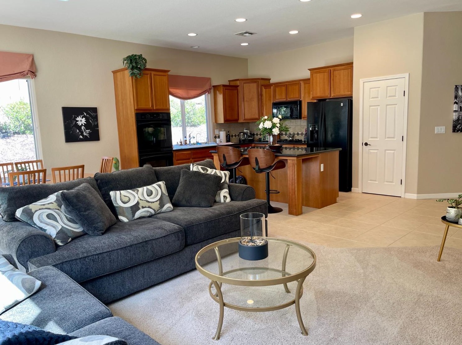 1208 Villagio Dr, Folsom CA  95762-5529 exterior