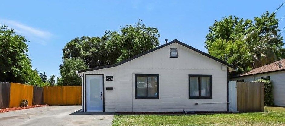 752 Jewell Ave, Yuba City, CA 95991-5433