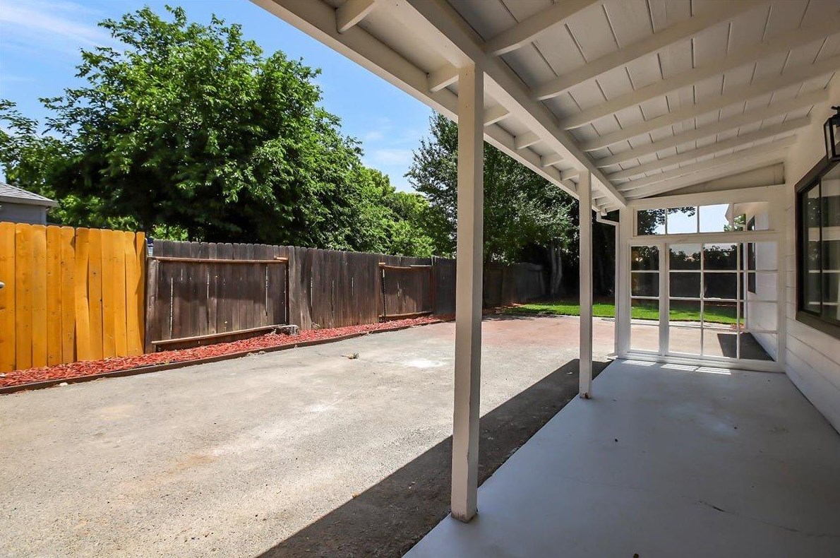 752 Jewell Ave, Yuba City CA  95991-5433 exterior