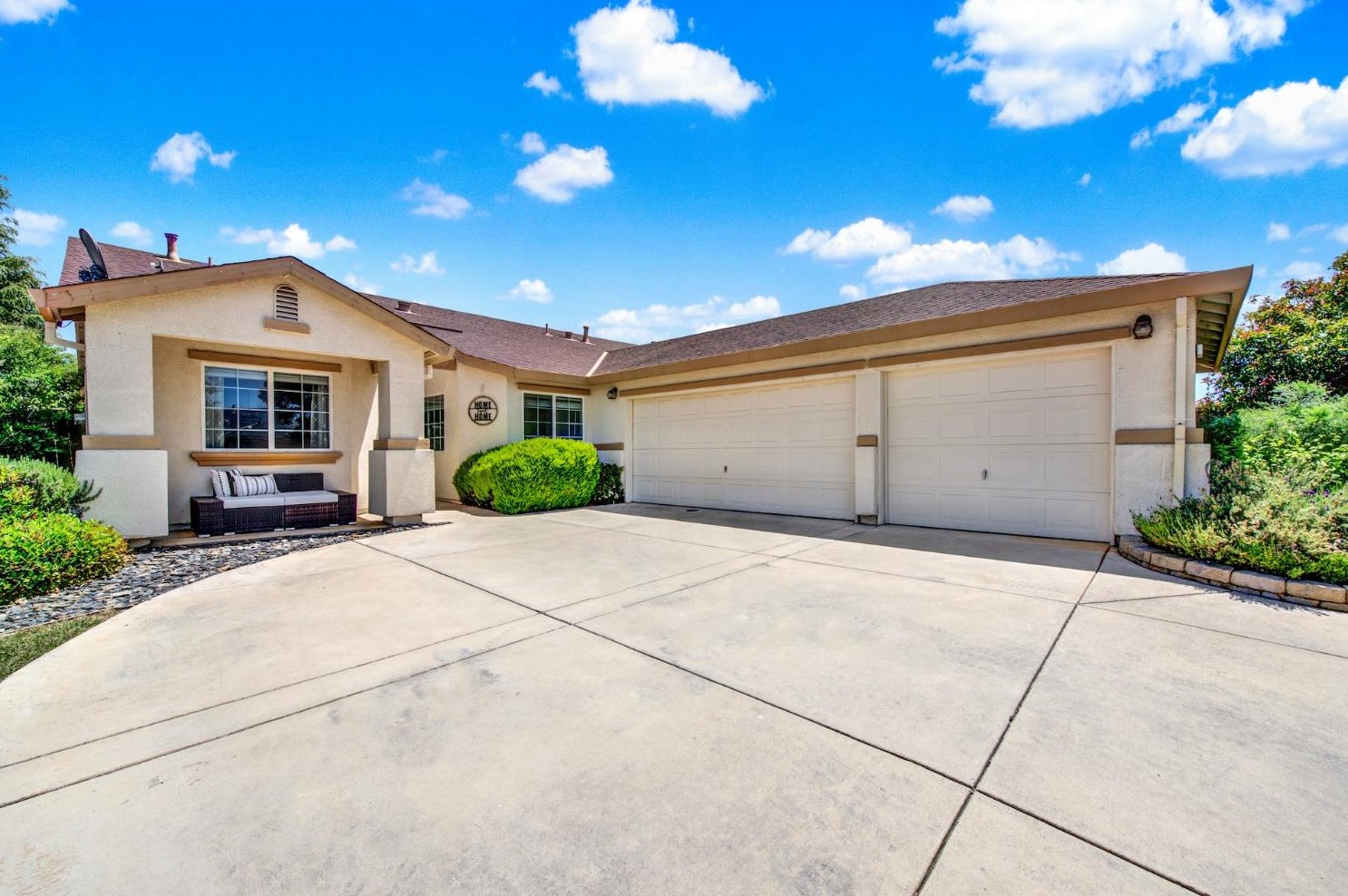 400 Donner Ct, Wheatland, CA 95692-9266