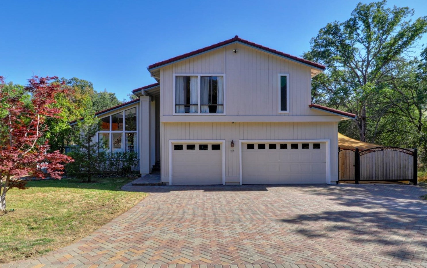 117 Hillswood Dr, Folsom, CA 95630-2118