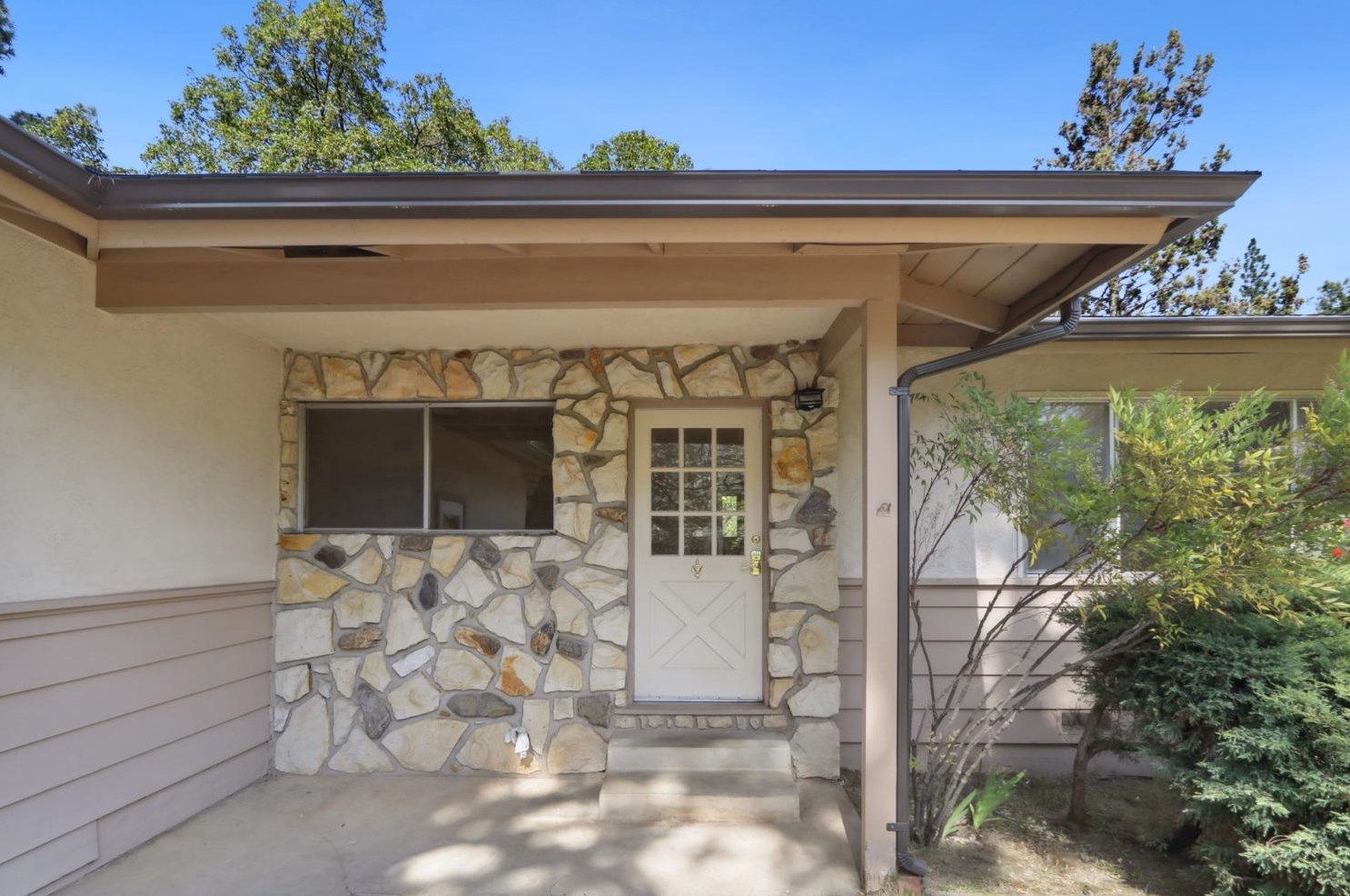 2689 Morrene Dr, Swansboro Country, CA 95667