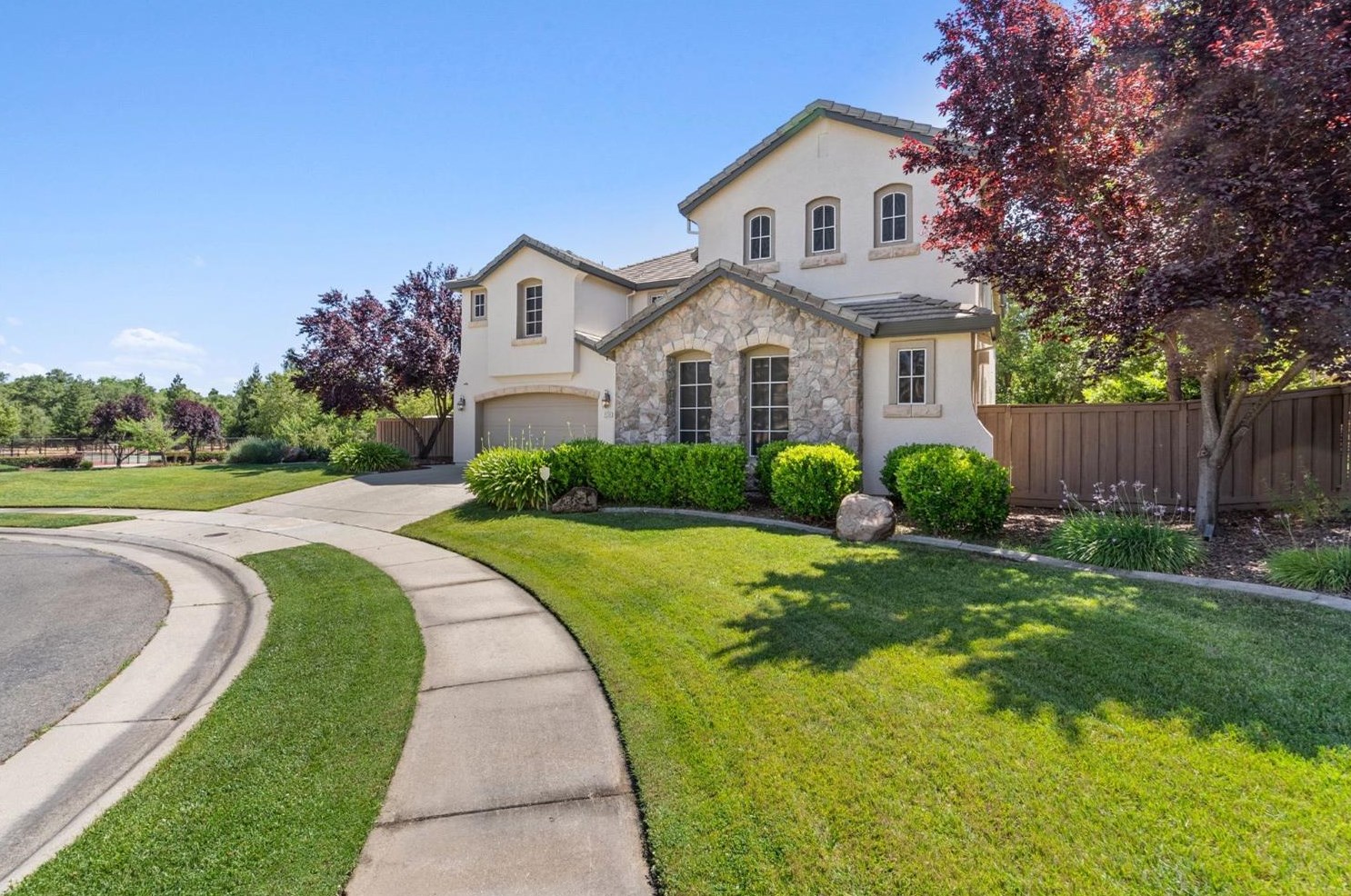 3530 Courtney Ct, Roseville, CA 95747