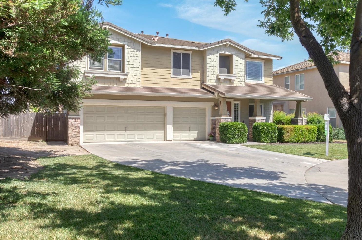 1500 Colbert Ct, Hughson, CA 95326-9153