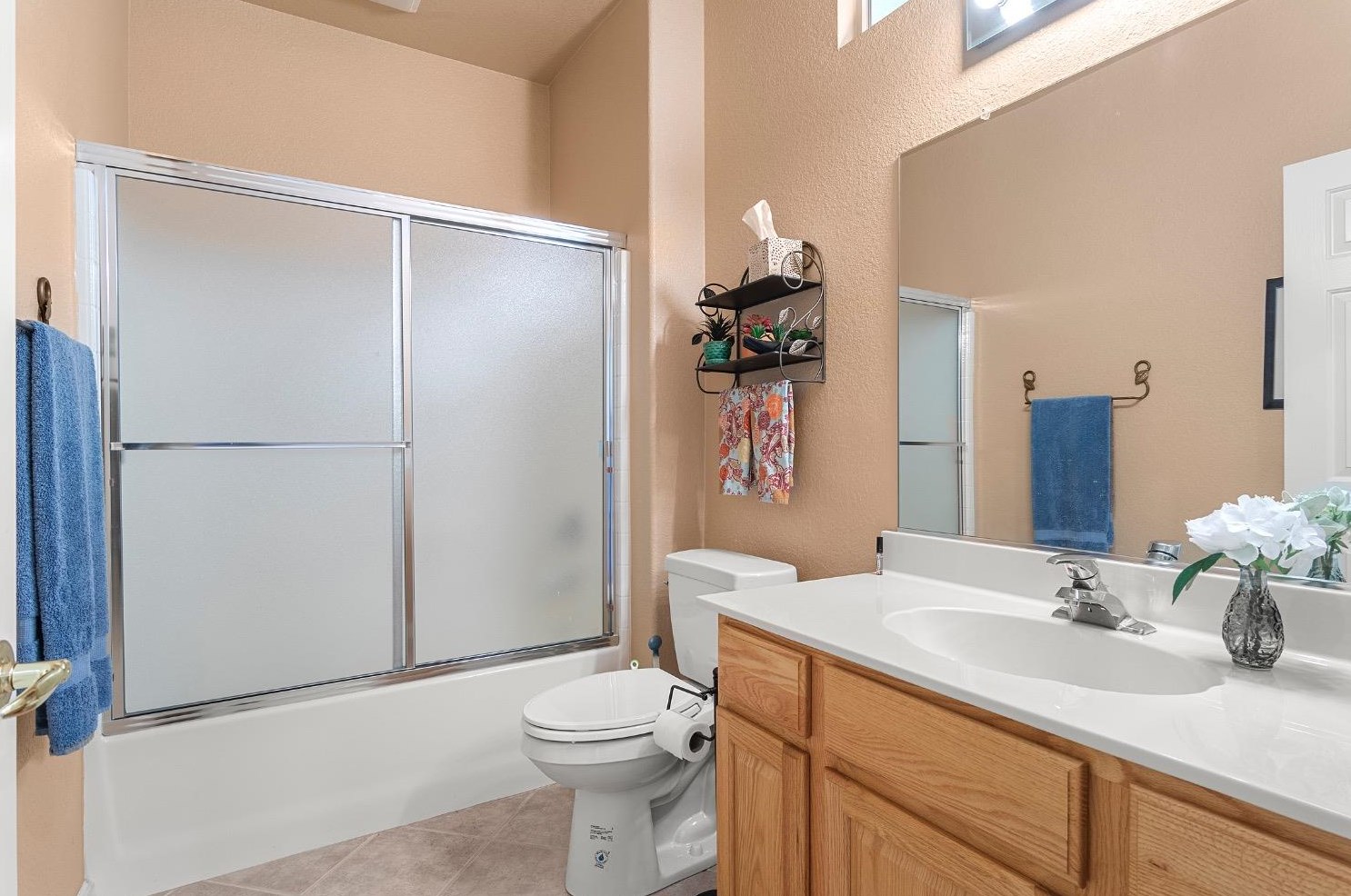 1573 Summerhill Ln, Lincoln CA  95648-8348 exterior