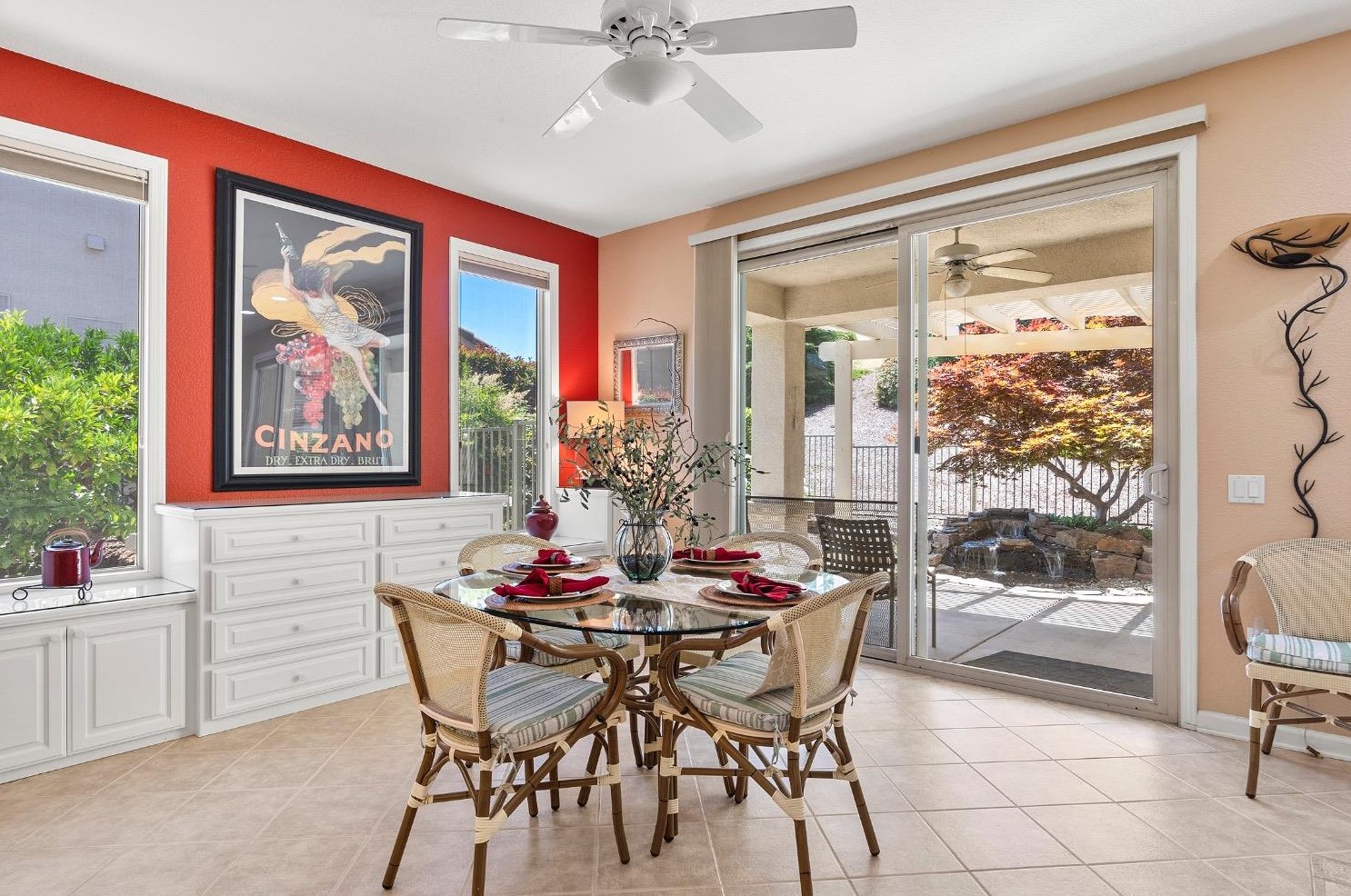 1573 Summerhill Ln, Lincoln CA  95648-8348 exterior