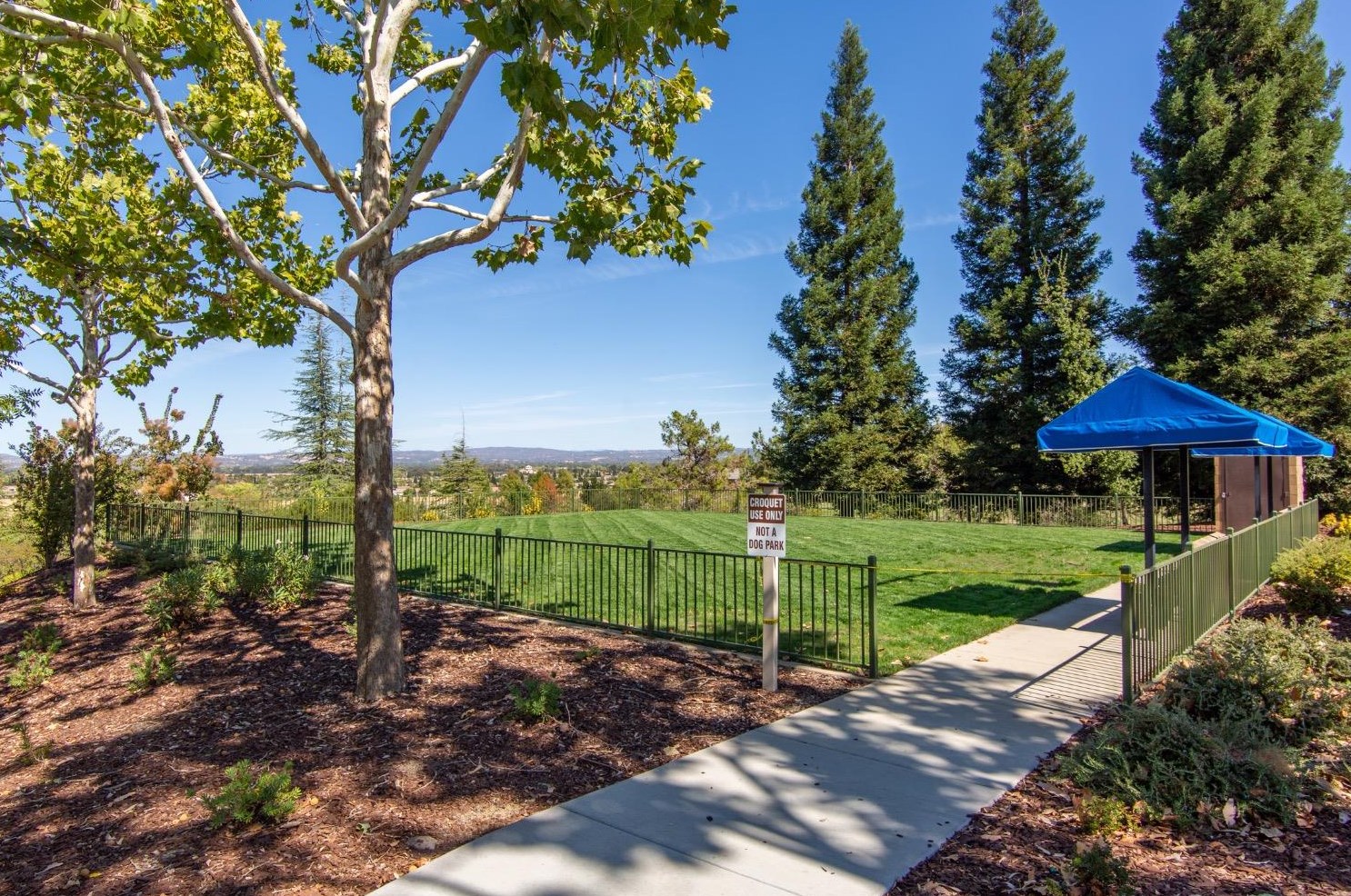 1573 Summerhill Ln, Lincoln CA  95648-8348 exterior
