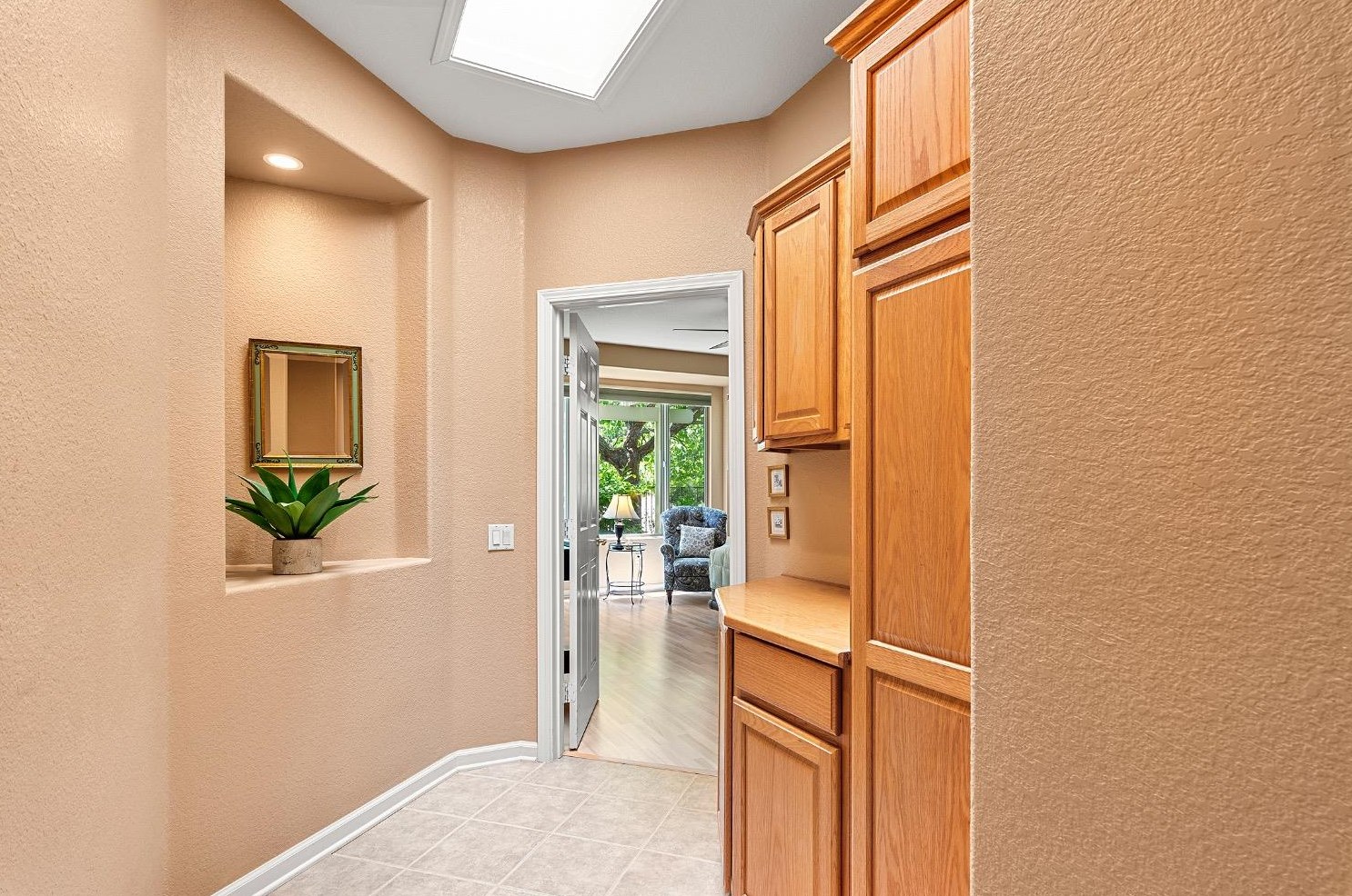 1573 Summerhill Ln, Lincoln CA  95648-8348 exterior