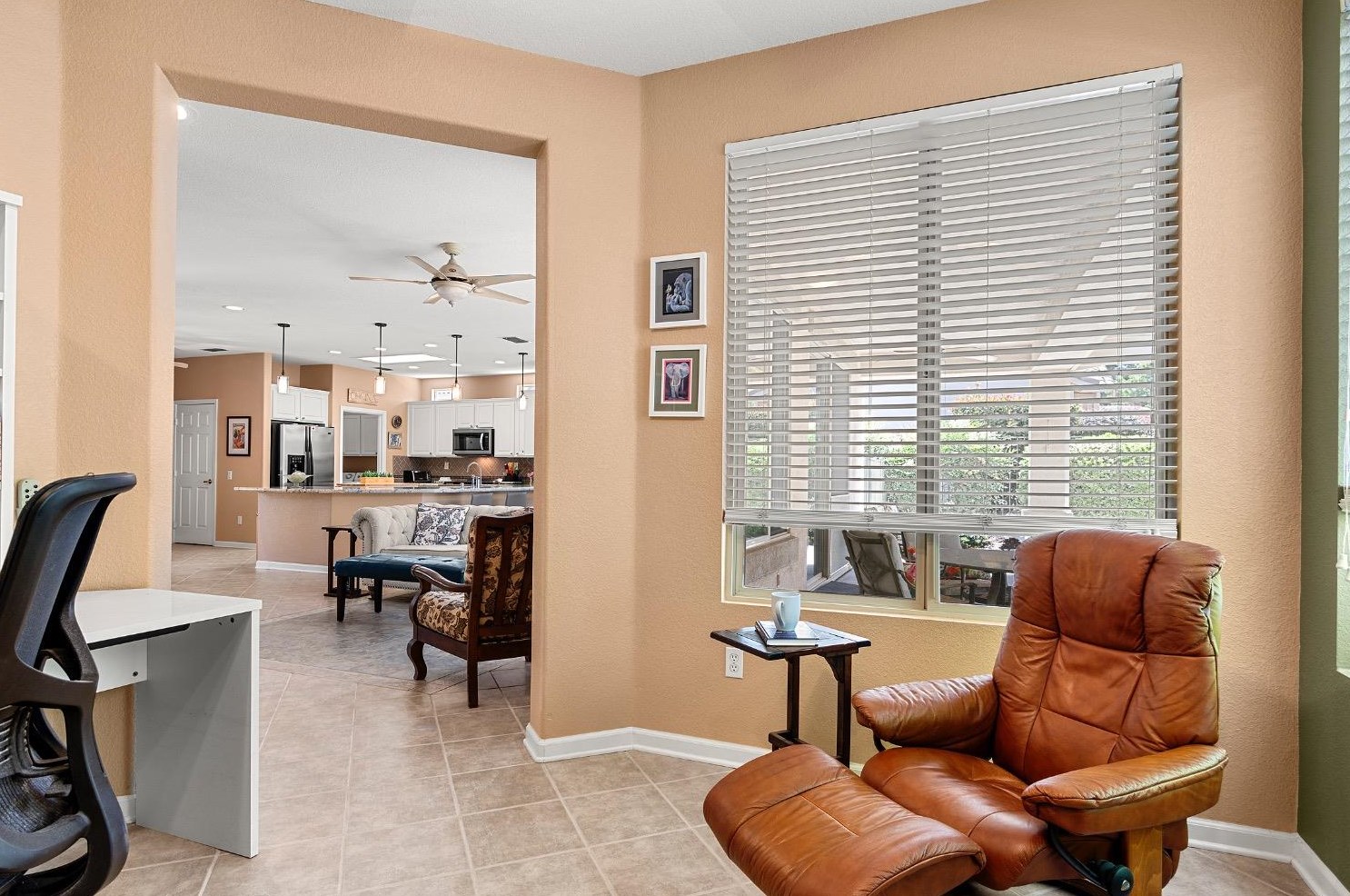 1573 Summerhill Ln, Lincoln CA  95648-8348 exterior