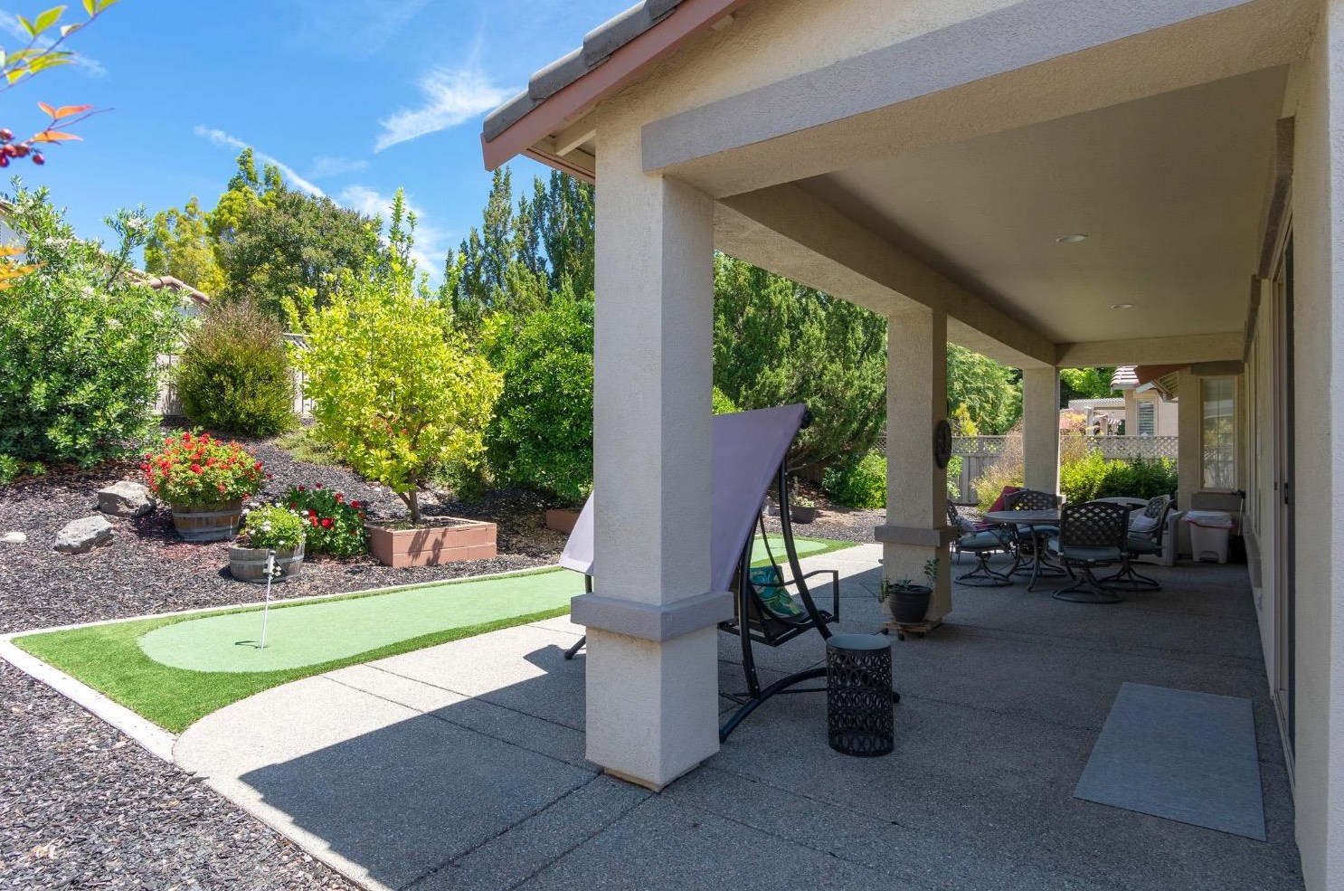 320 Shepherds Ct, Lincoln CA  95648-8601 exterior