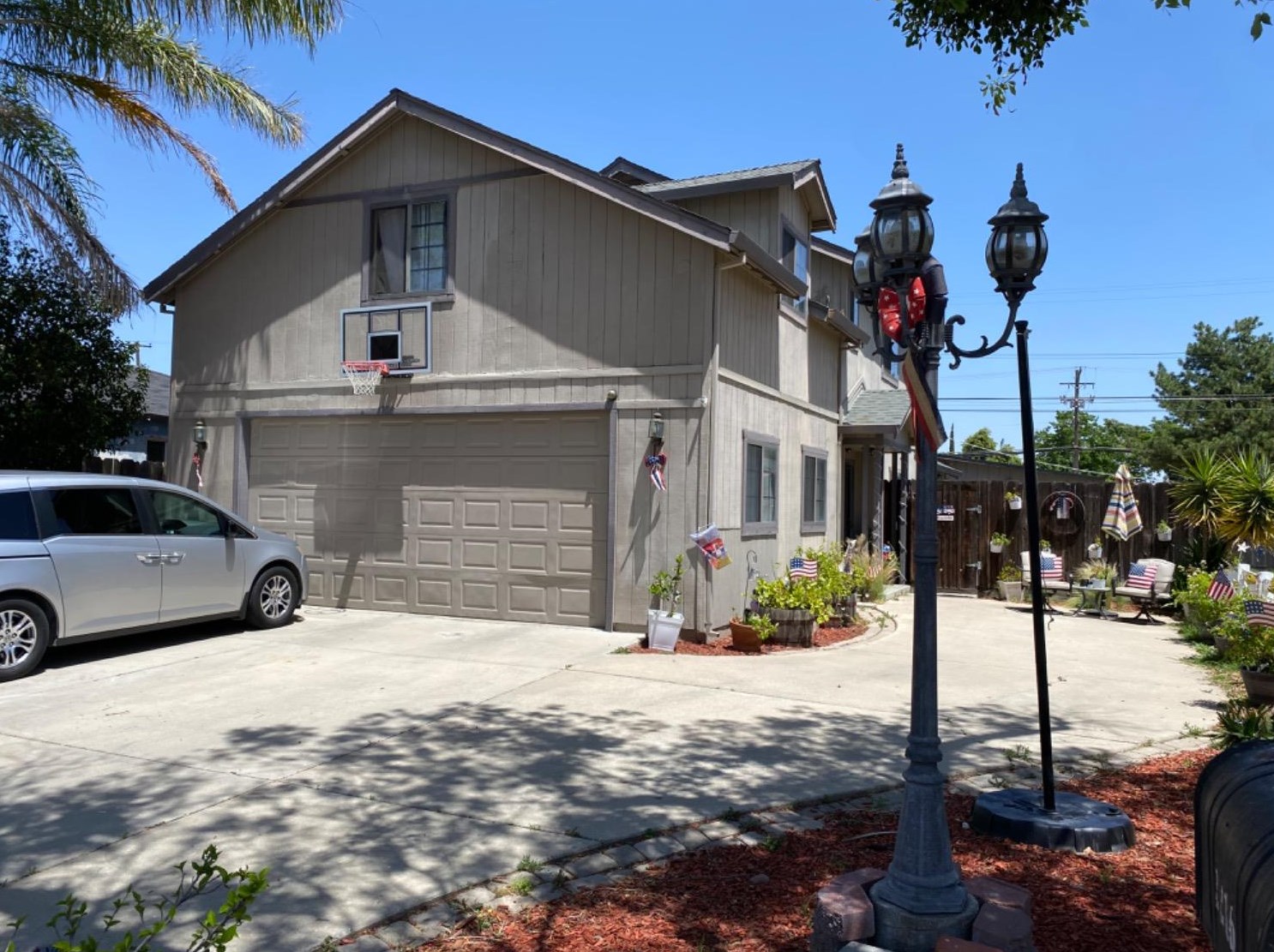 2216 Whitcomb Way, Modesto, CA 95350-1765