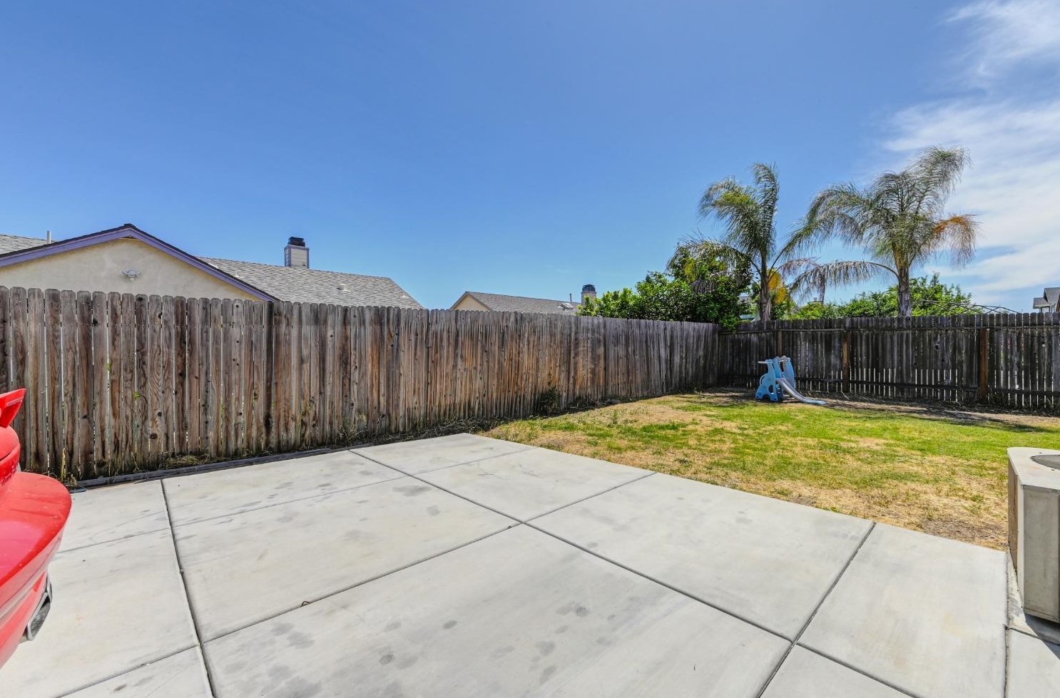 8220 Stevenson Ave, Sacramento CA  95828-5208 exterior