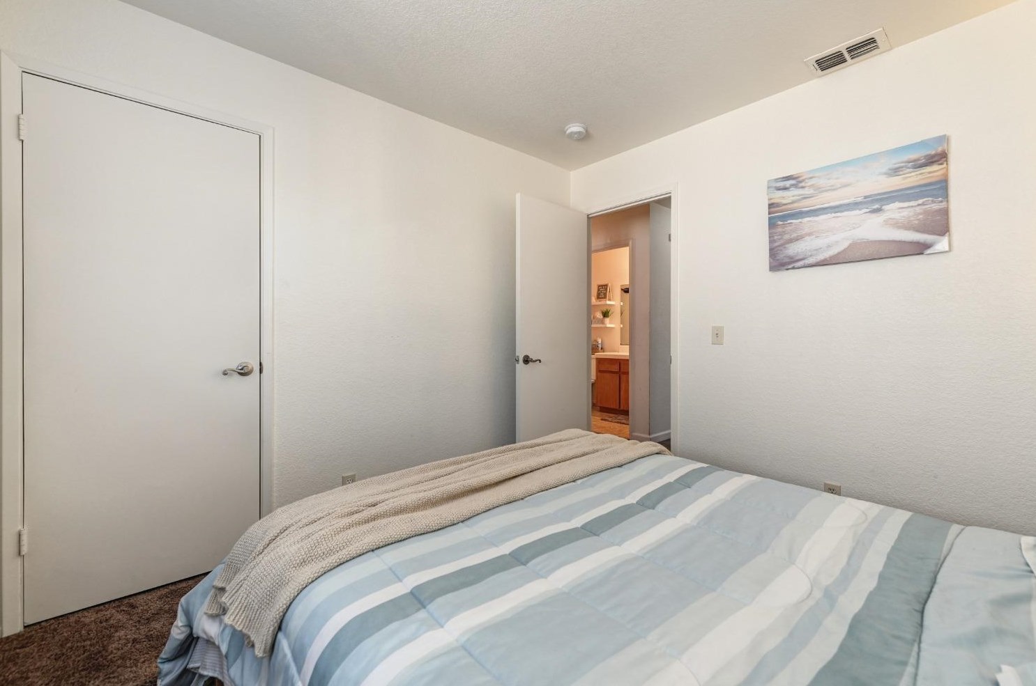 8220 Stevenson Ave, Sacramento CA  95828-5208 exterior