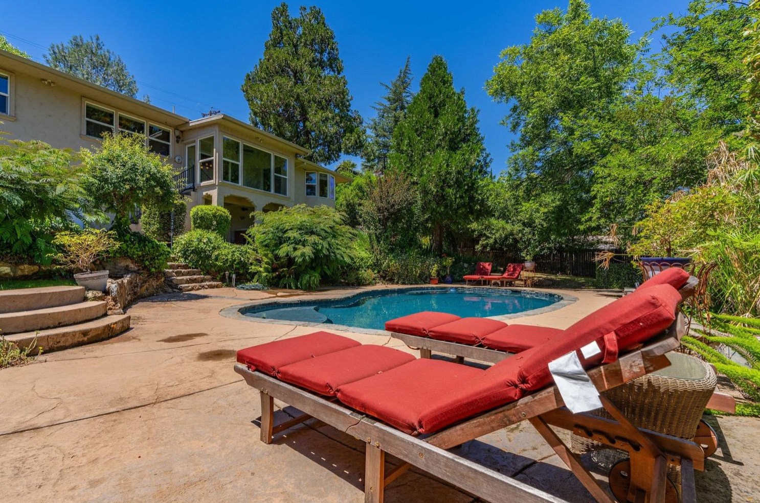 290 Spanish St, Sutter Creek, CA 95685-9554