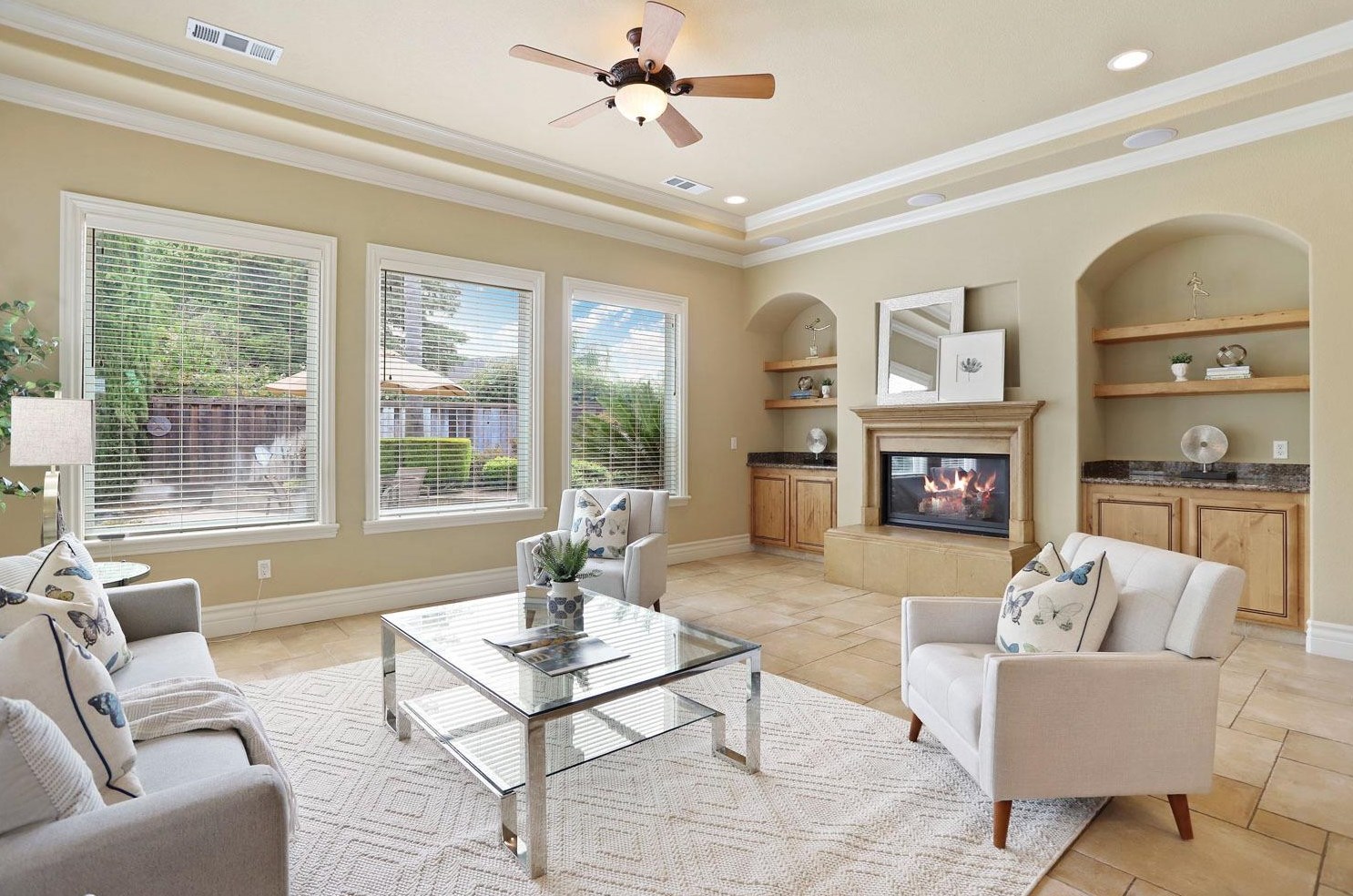 2506 Canal Dr, Lodi CA 95242-4818 exterior