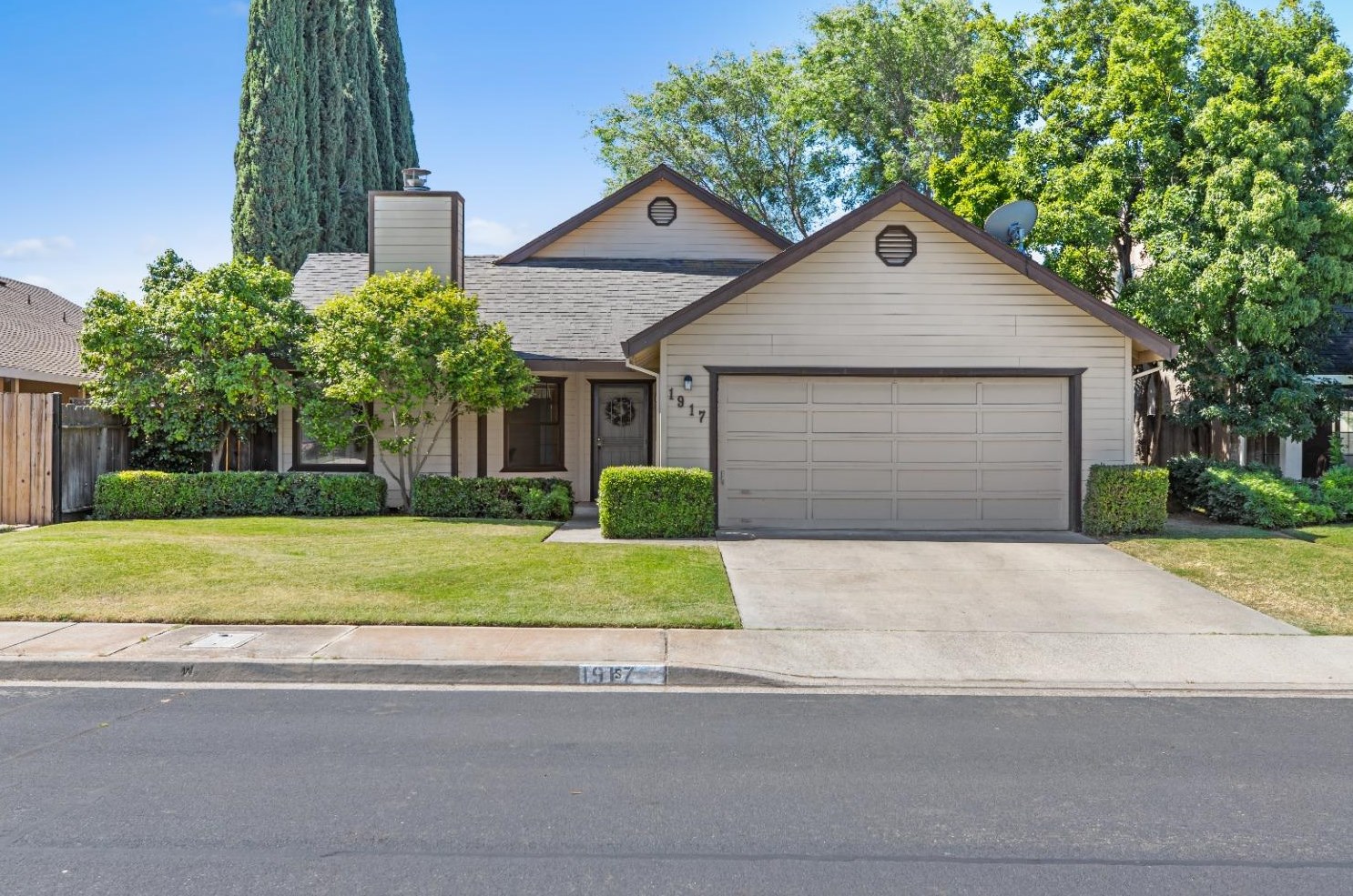 1917 Blue Spruce Dr, Valley Home, CA 95361