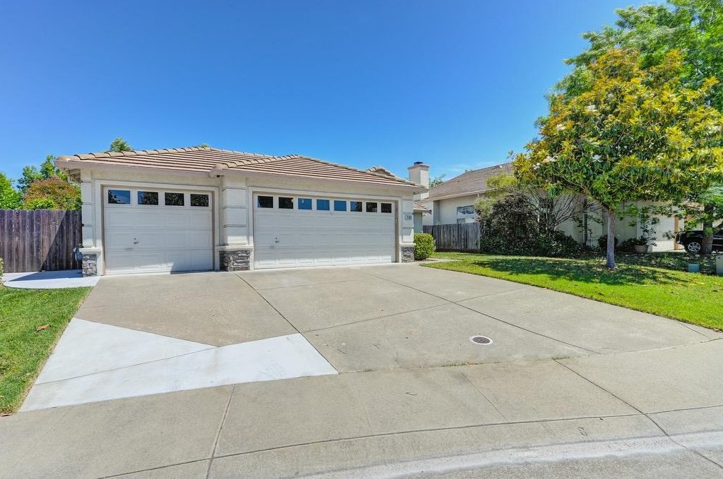 2106 Seebold Way, Roseville, CA 95747-6207