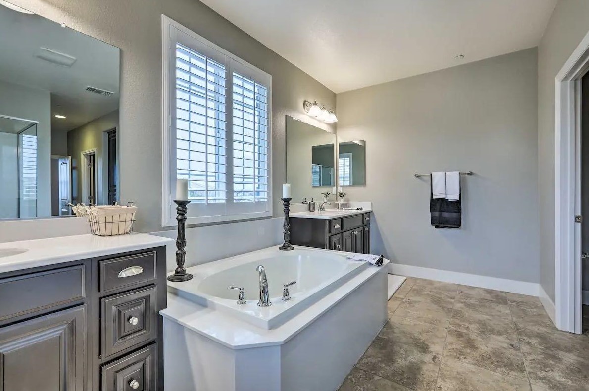 4120 Ice House Way, Roseville CA 95747-8919 exterior