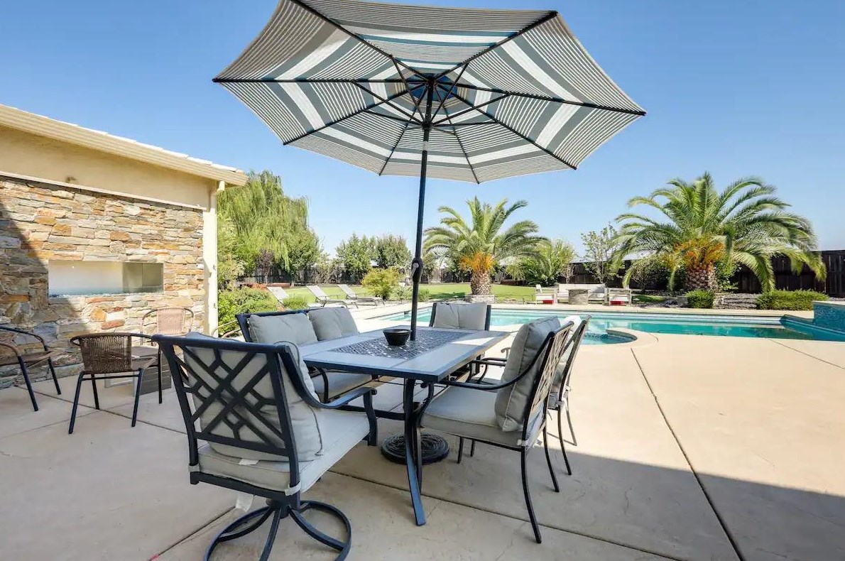 4120 Ice House Way, Roseville CA 95747-8919 exterior