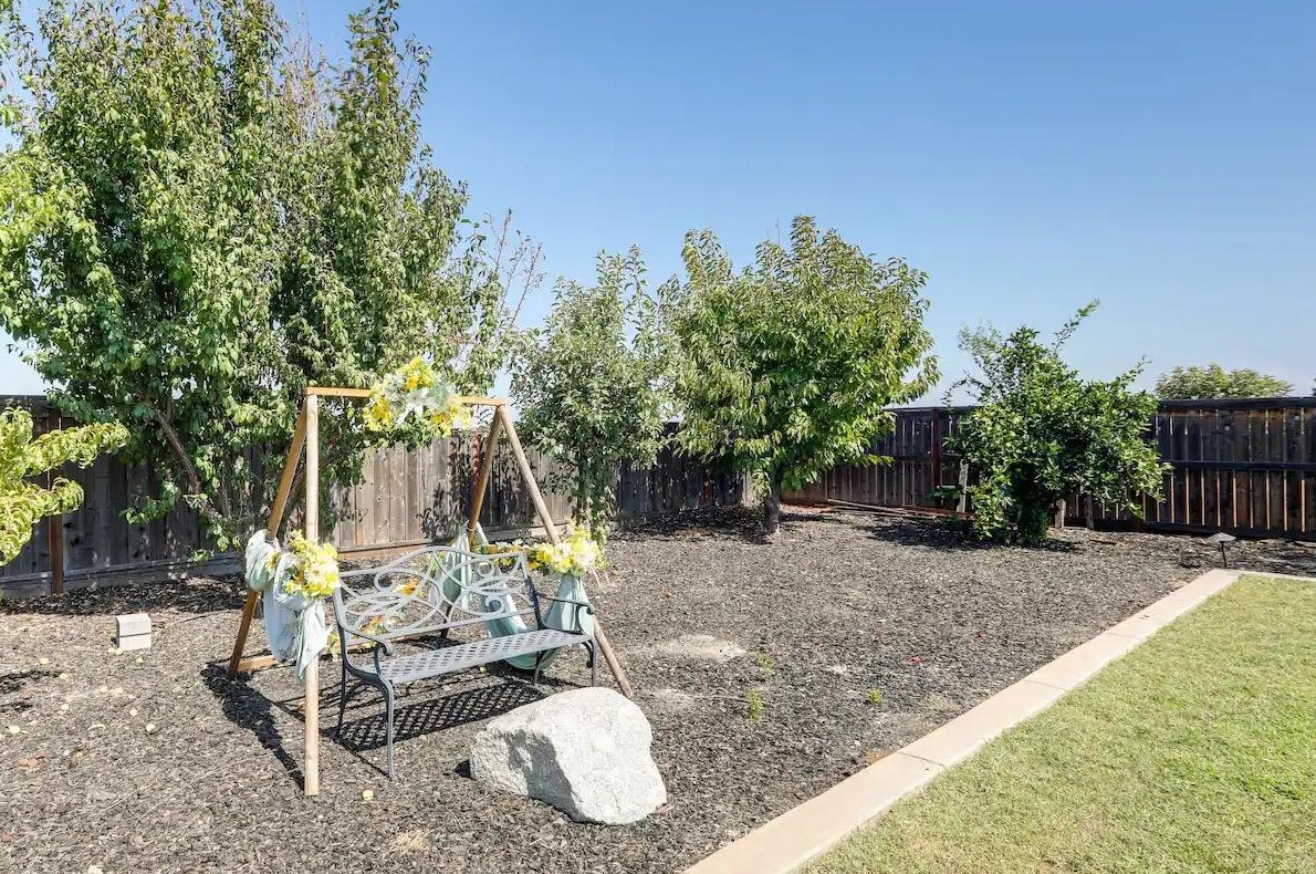 4120 Ice House Way, Roseville CA 95747-8919 exterior