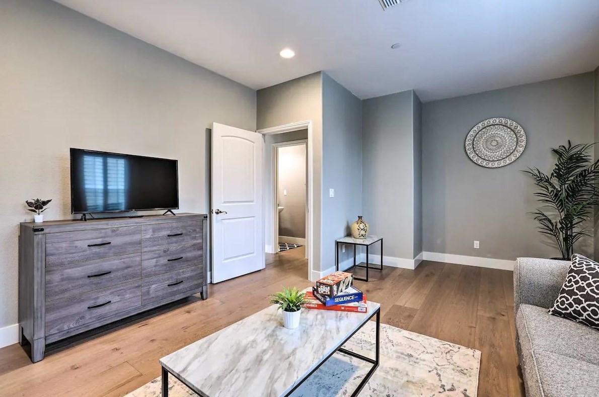 4120 Ice House Way, Roseville CA 95747-8919 exterior