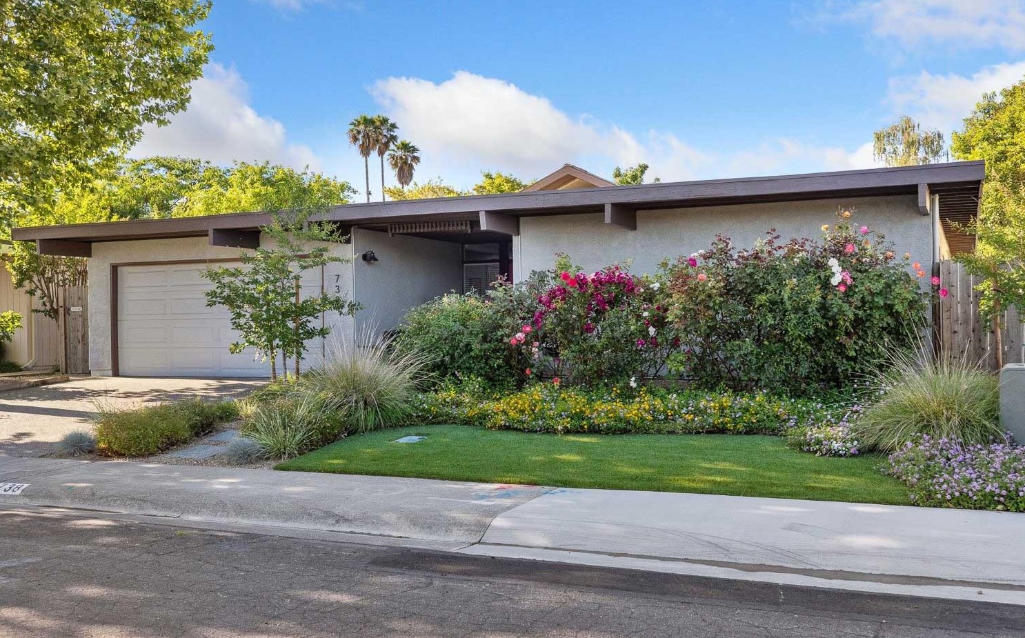 738 Harvard Pl, Woodland, CA 95695-5031