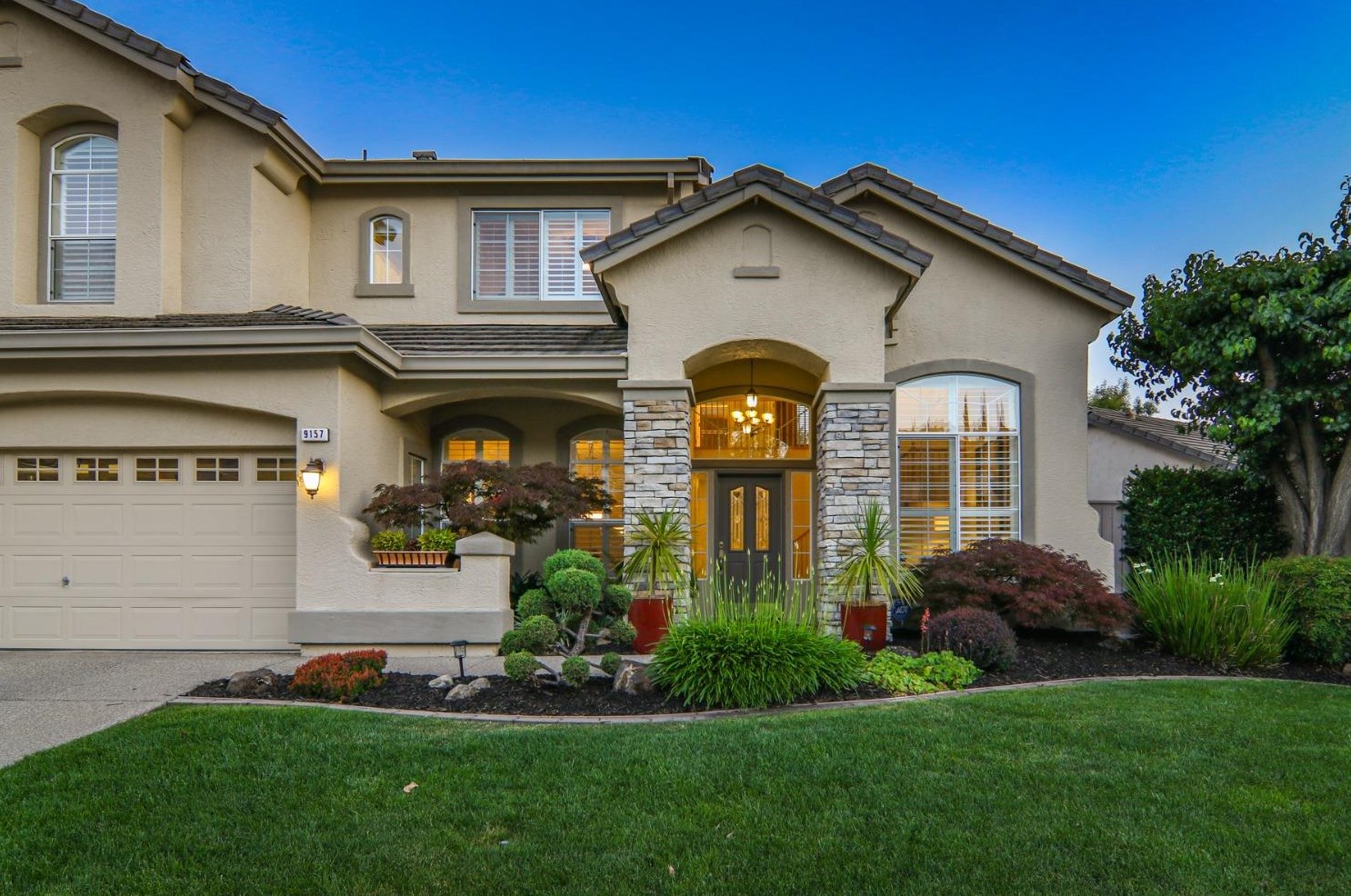 9157 Moondancer Cir, Roseville, CA 95747