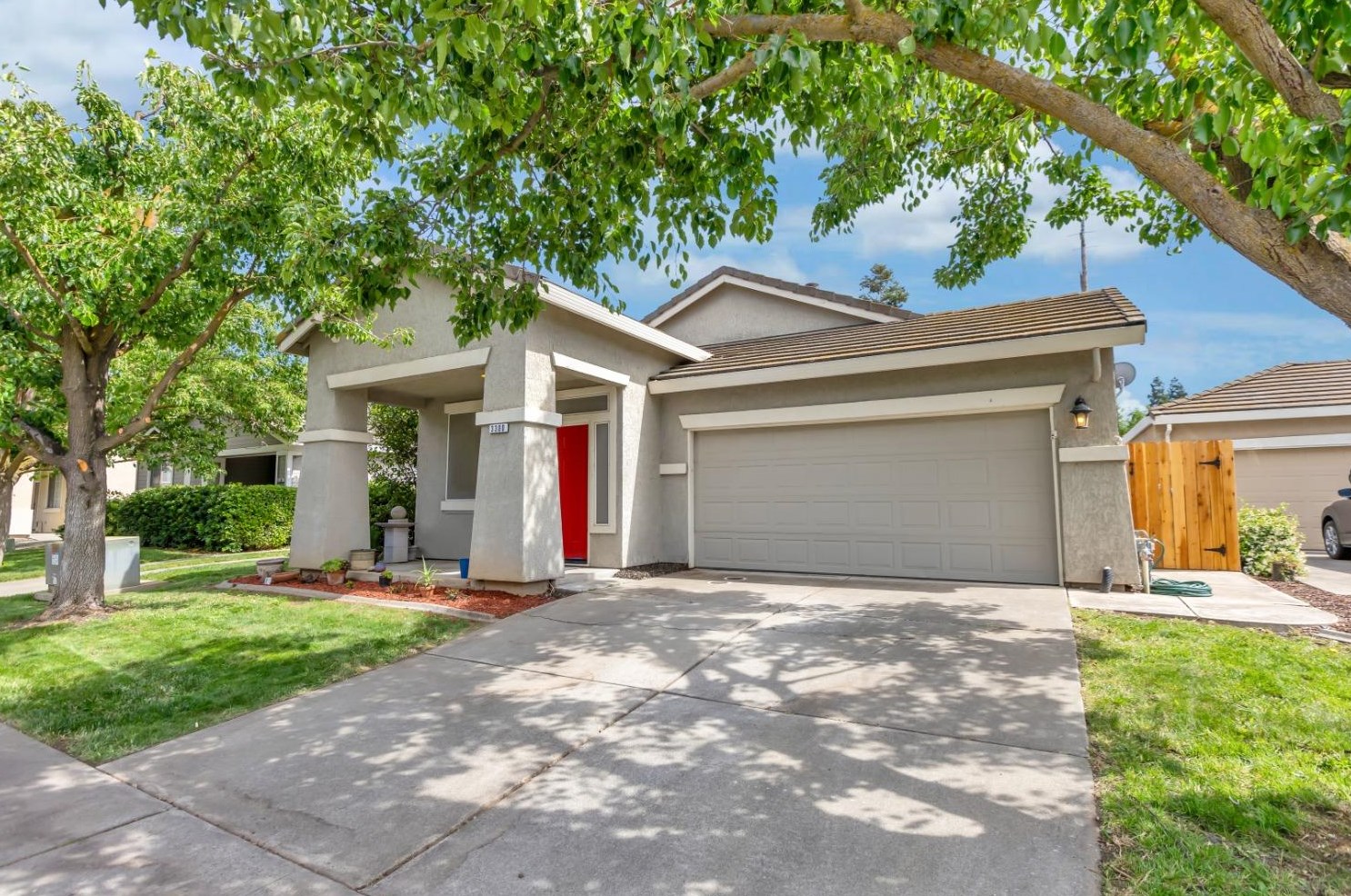 3300 Sondiesa Way, Elk Grove, CA 95758-6431