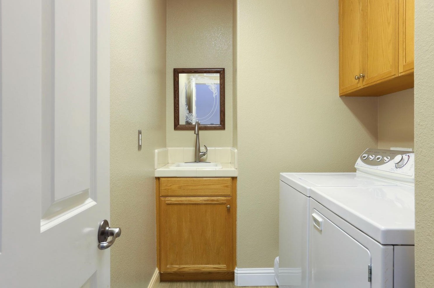 1625 Dawnview Dr, Los Angeles CA  94513-6550 exterior