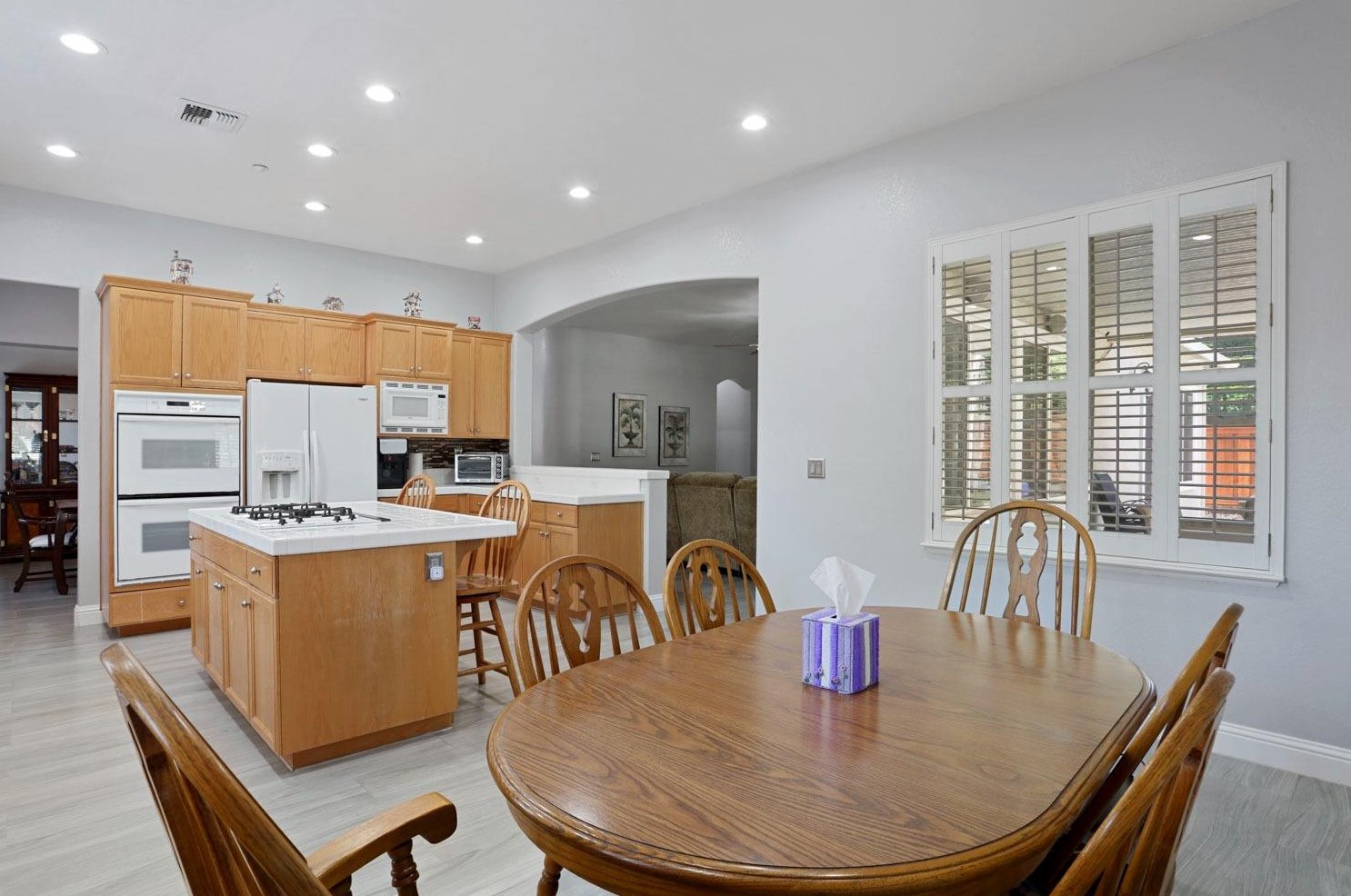 1625 Dawnview Dr, Los Angeles CA  94513-6550 exterior