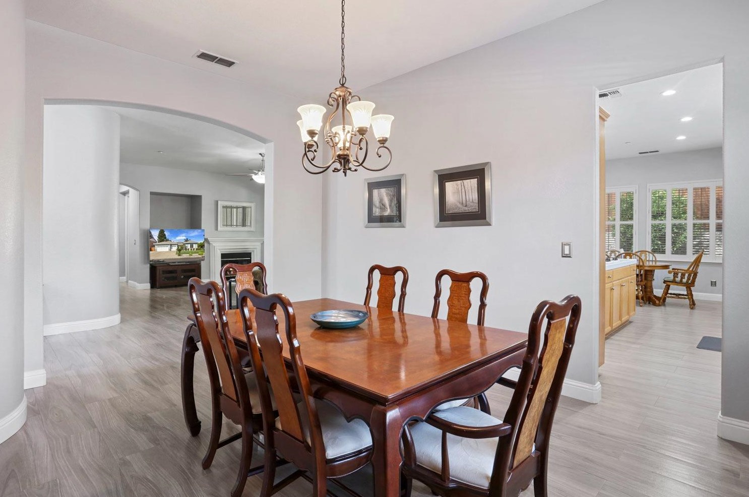 1625 Dawnview Dr, Los Angeles CA  94513-6550 exterior