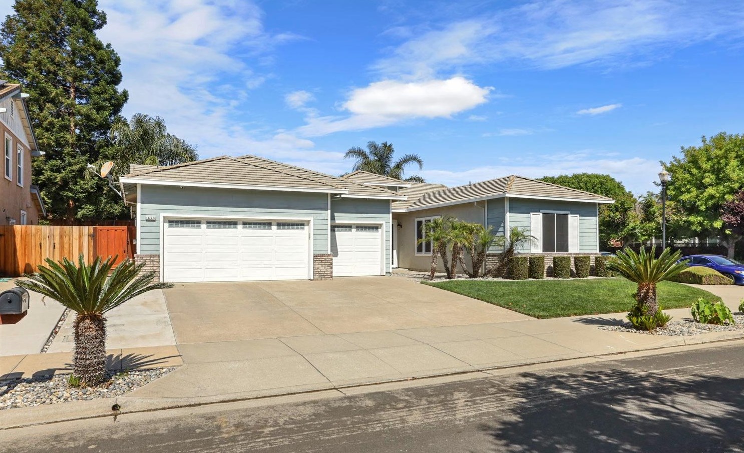 1625 Dawnview Dr, Los Angeles, CA 94513-6523