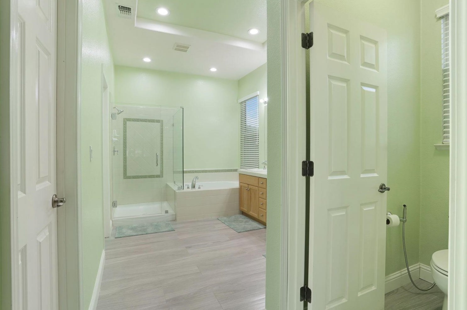 1625 Dawnview Dr, Los Angeles CA  94513-6550 exterior