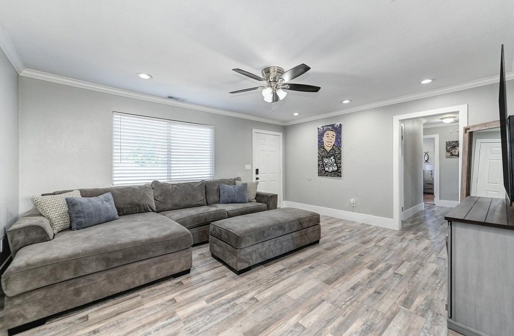 8042 Corkoaks Way, Citrus Heights, CA 95621-1218