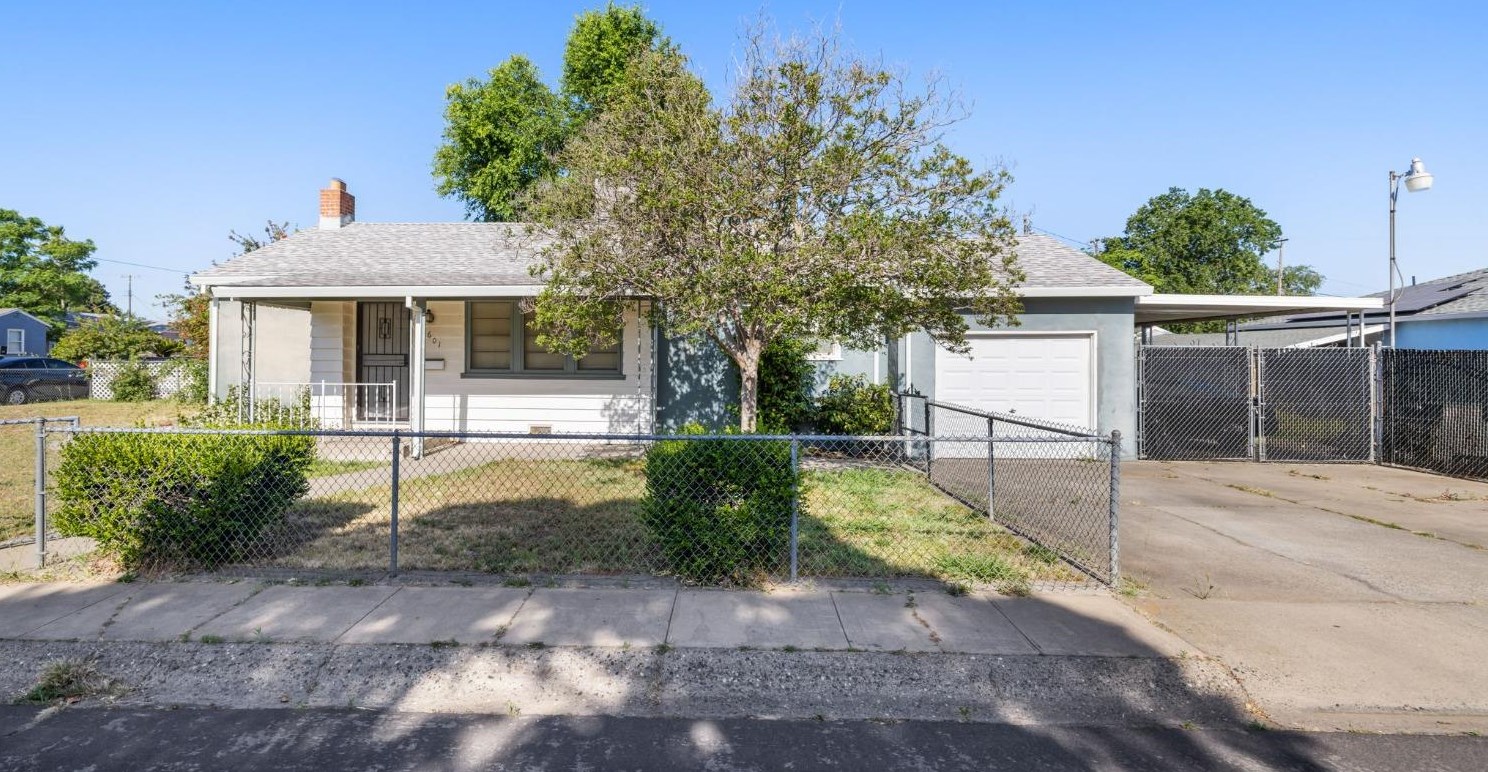 3601 Ivy St, Sacramento, CA 95838-3820