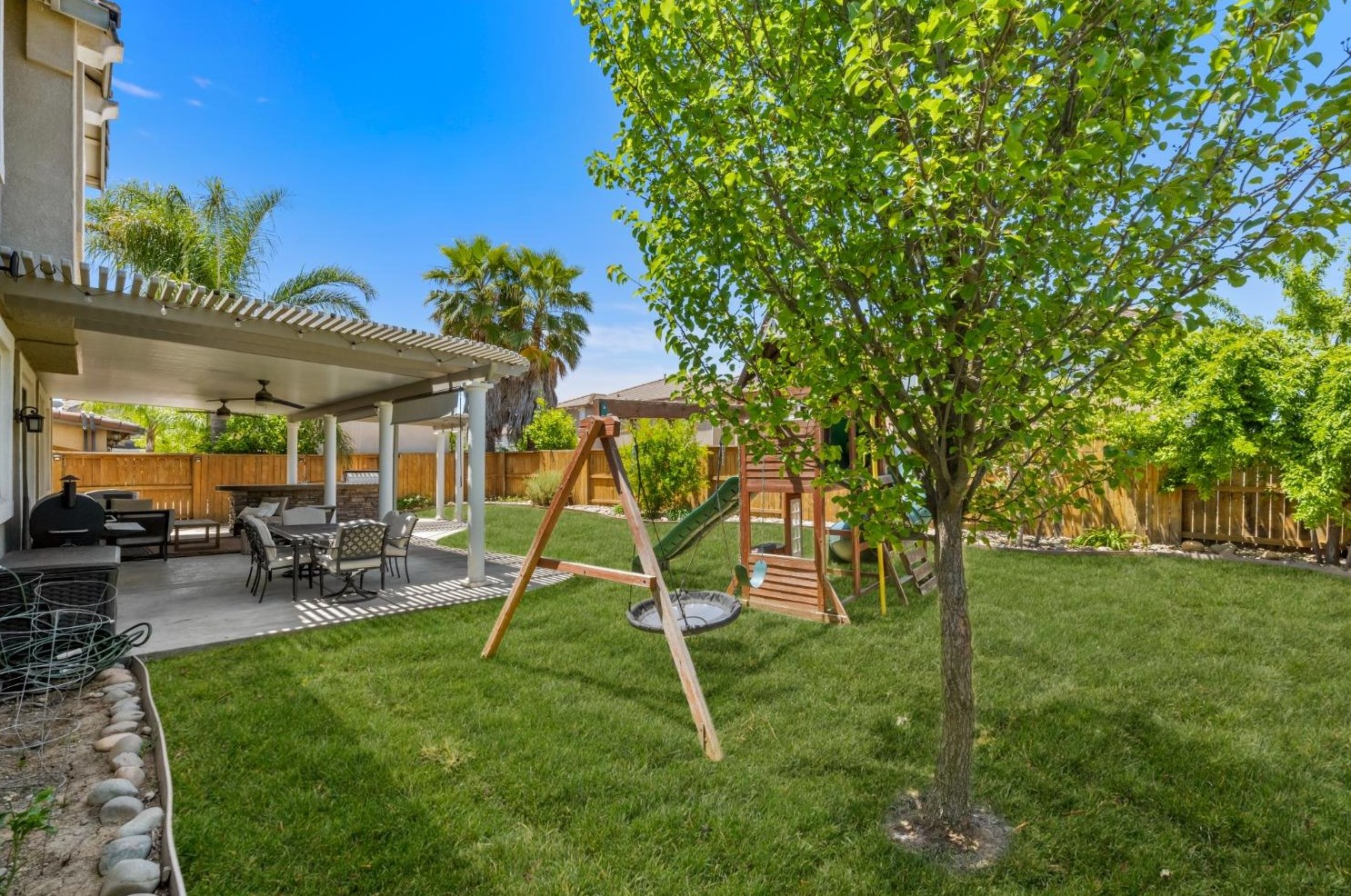 9980 Shiraz Pl, Elk Grove CA  exterior