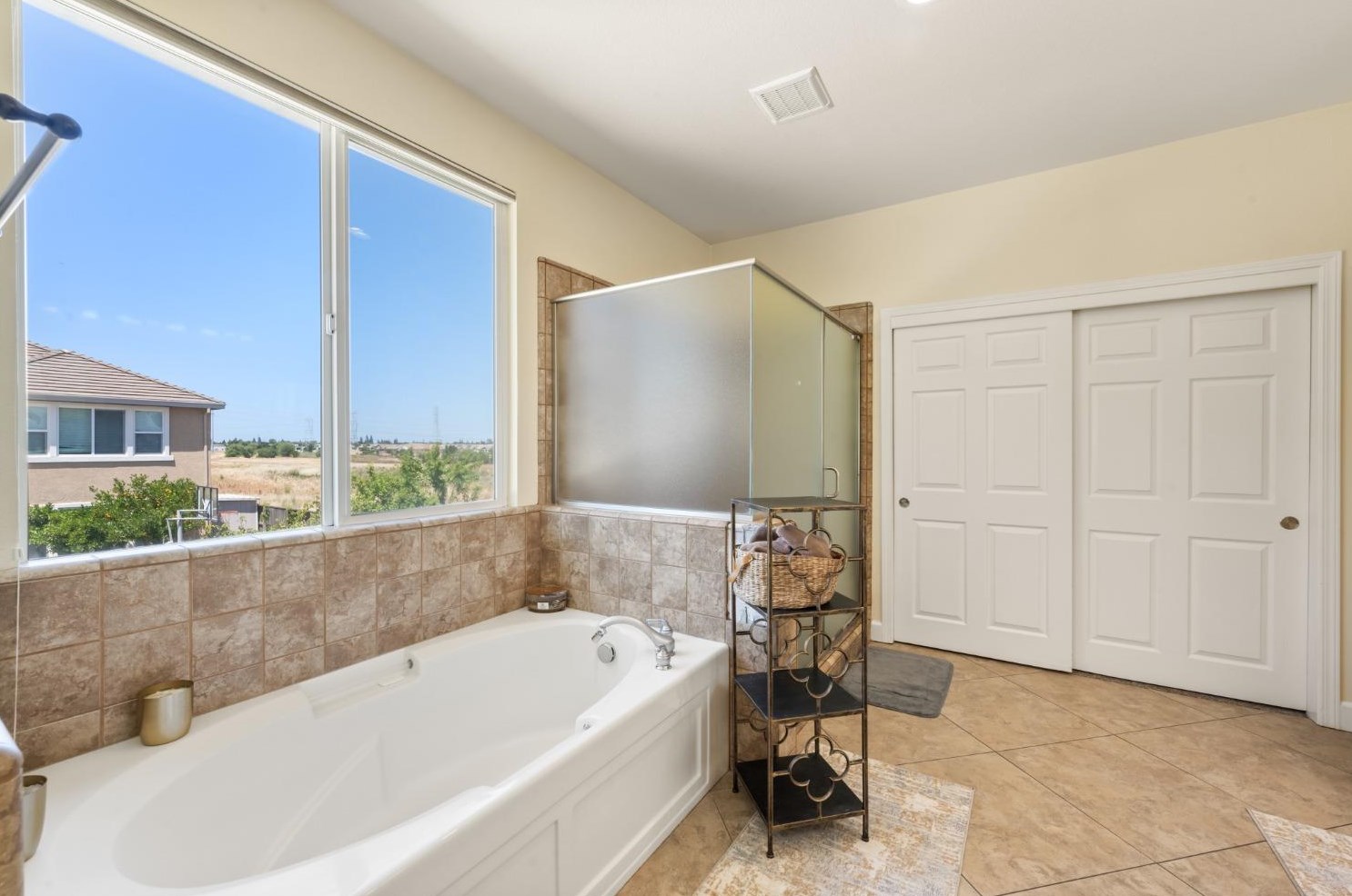 9980 Shiraz Pl, Elk Grove CA  exterior