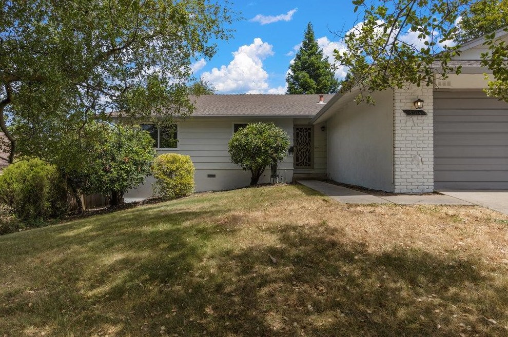 8514 Hayden Way, Fair Oaks, CA 95628-6211