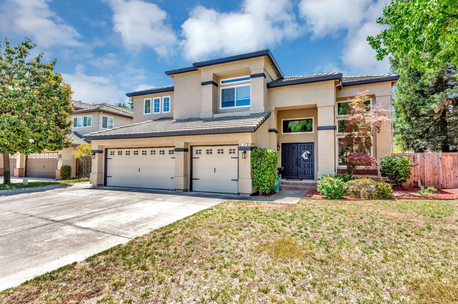 105 Dulverton Cir, Folsom, CA 95630-6887