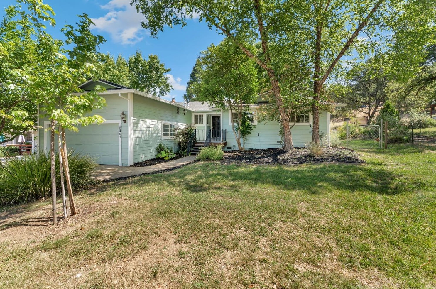 14207 Chestnut Ct, Lake Wildwood, CA 95946