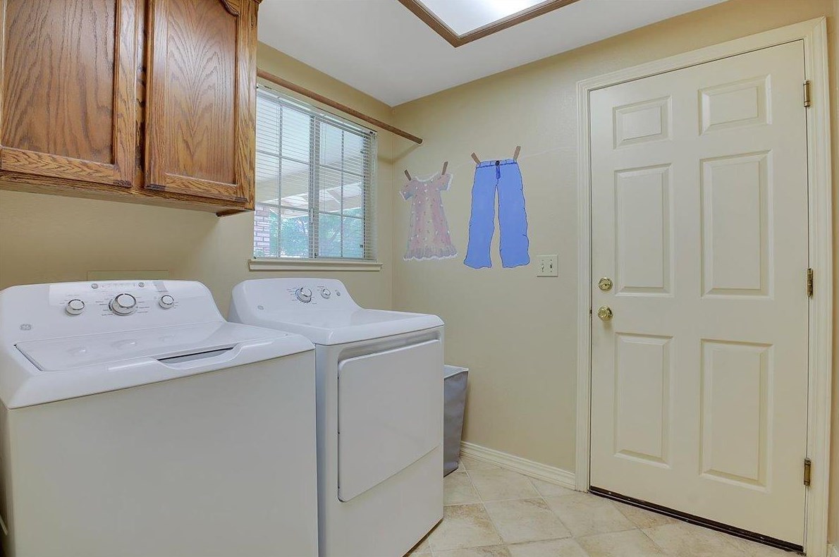 1792 Royo Ranchero Dr, Yuba City CA  95993-9060 exterior