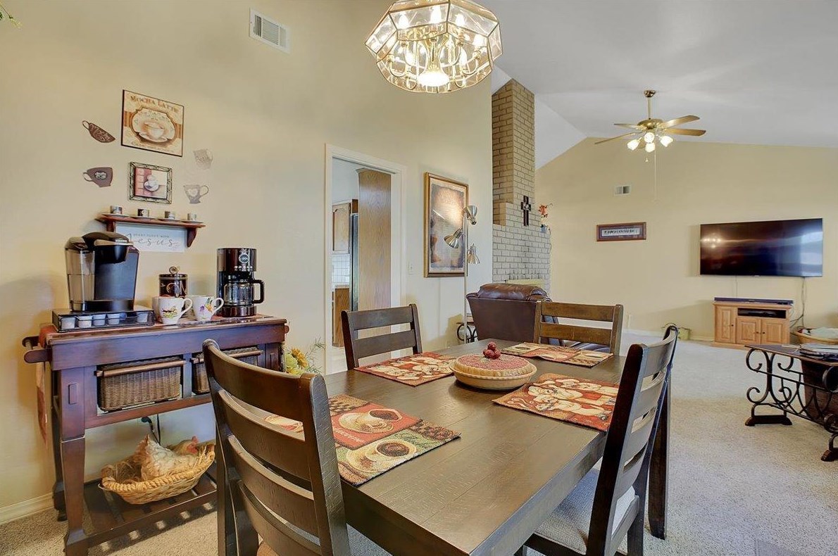 1792 Royo Ranchero Dr, Yuba City CA  95993-9060 exterior