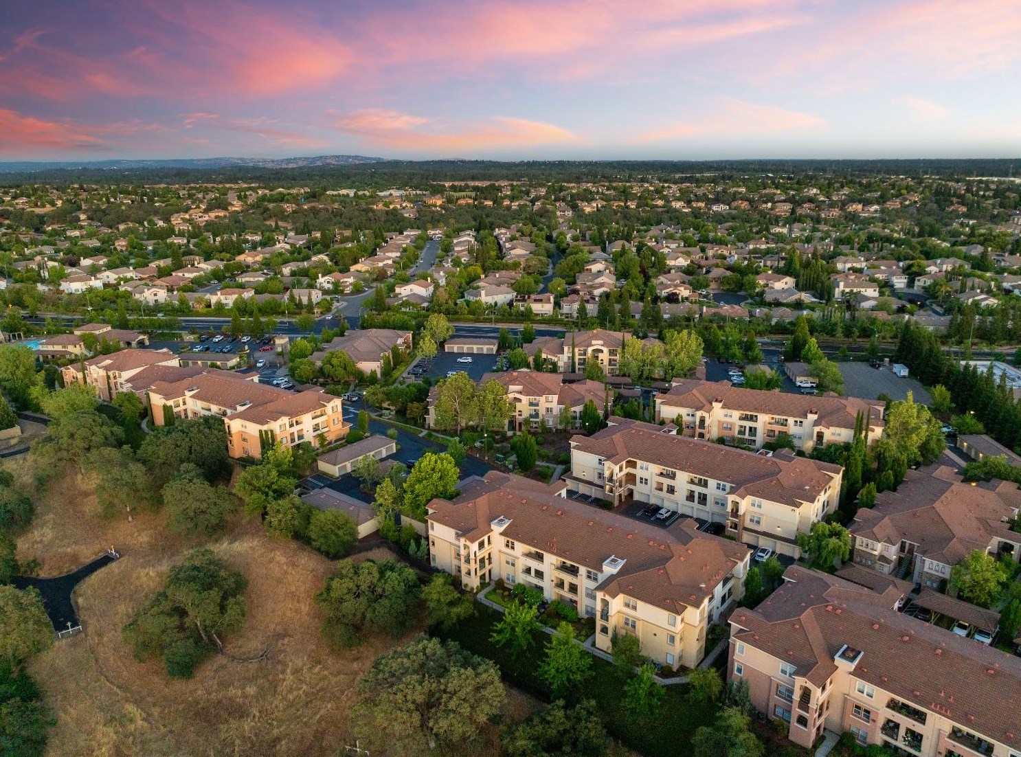 1501 Secret Ravine Pkwy, Roseville CA 95661-6000 exterior