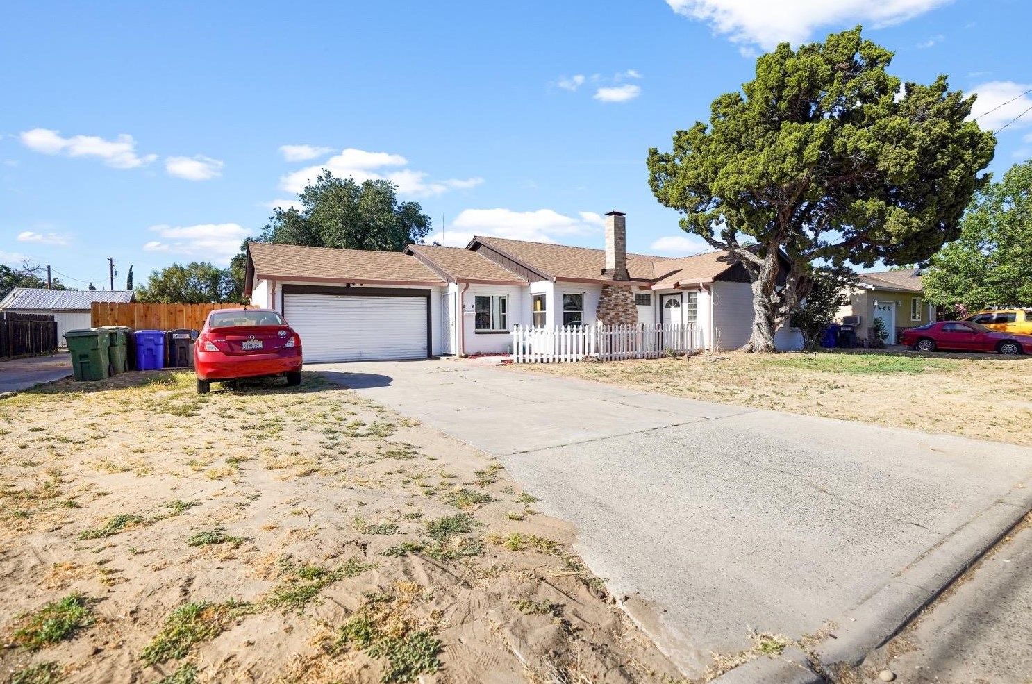 93 Syracuse Ave, Turlock, CA 95380-3271