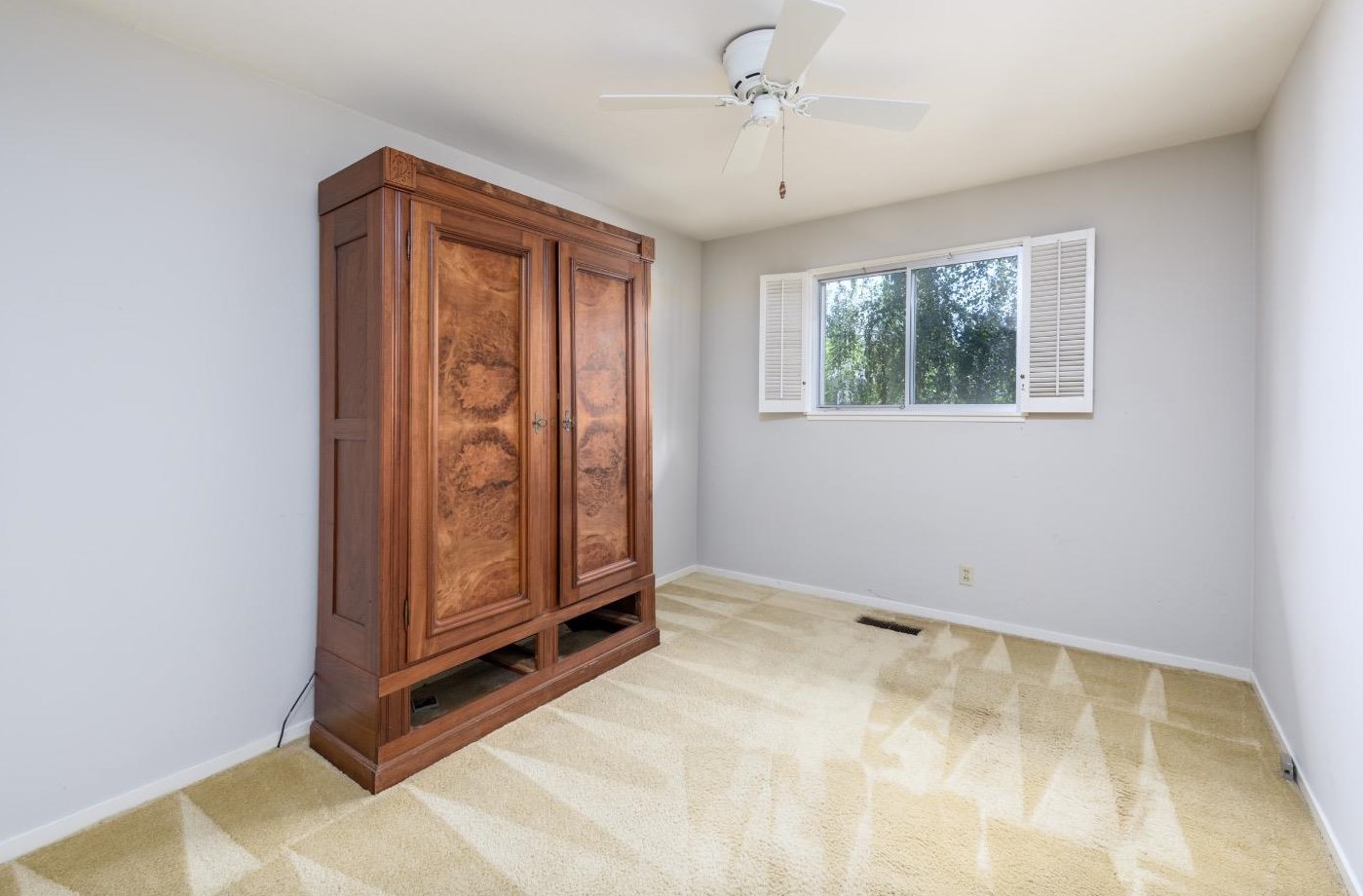 1212 St, Woodland CA  95695-2659 exterior