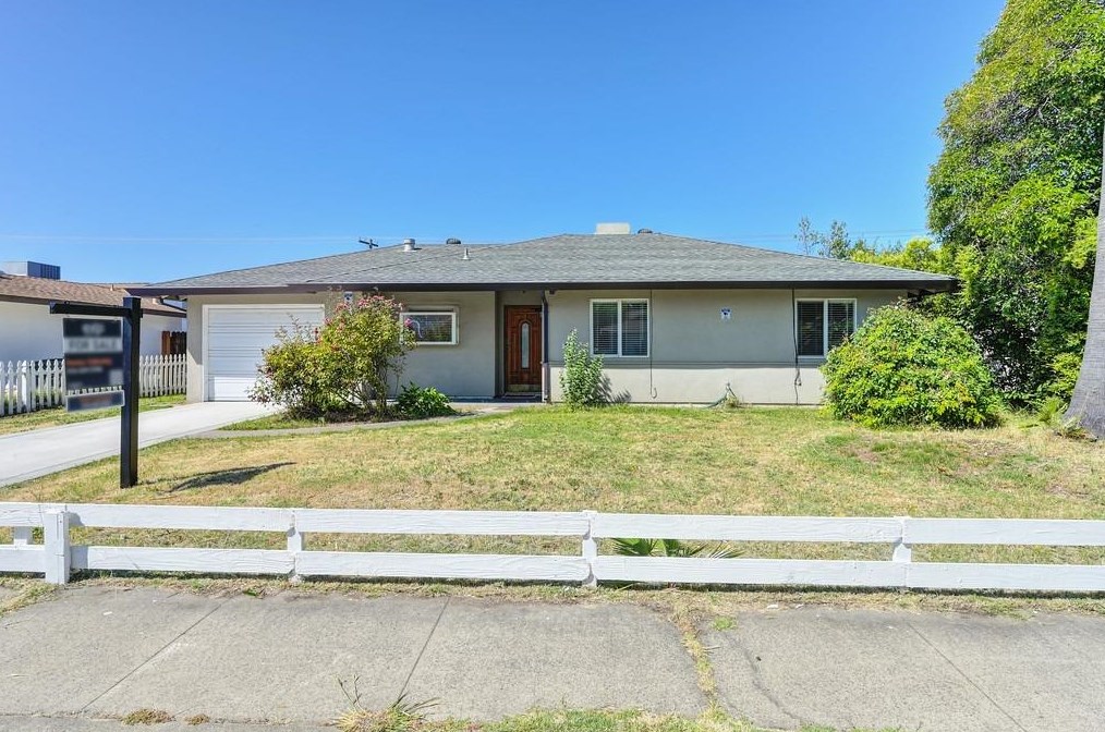 6917 Stoneman Dr, North Highlands, CA 95660-3315