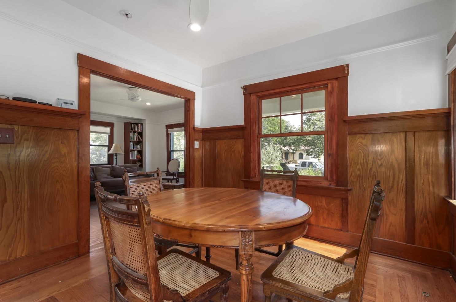 152 St, Woodland CA  95695-3132 exterior