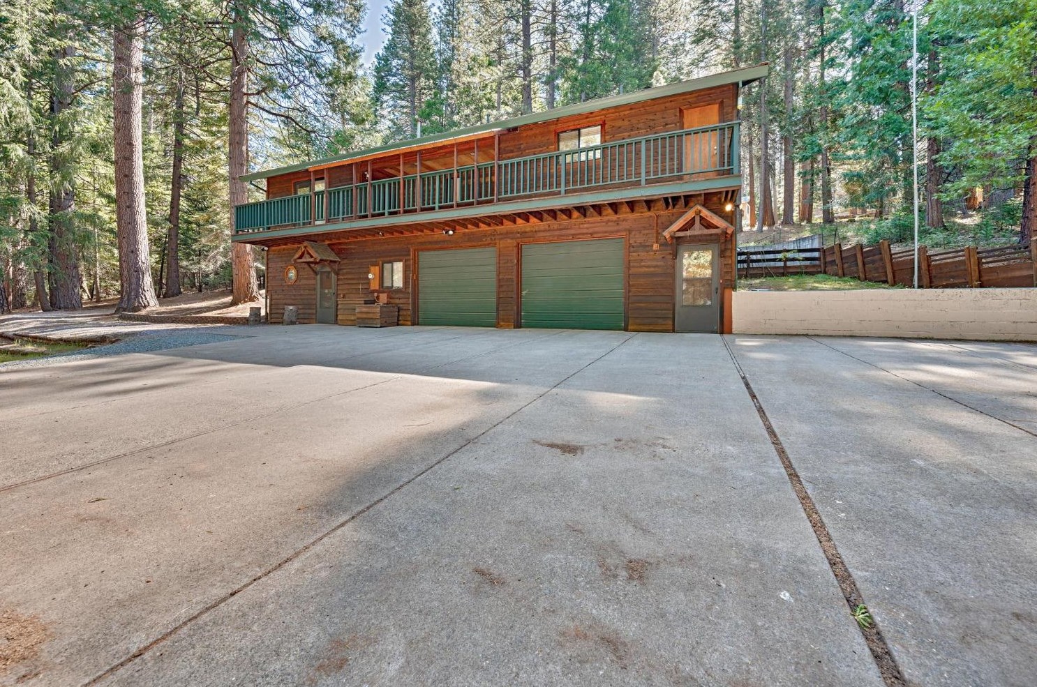 4949 Rainbow Trl, Pacific House, CA 95726-9401